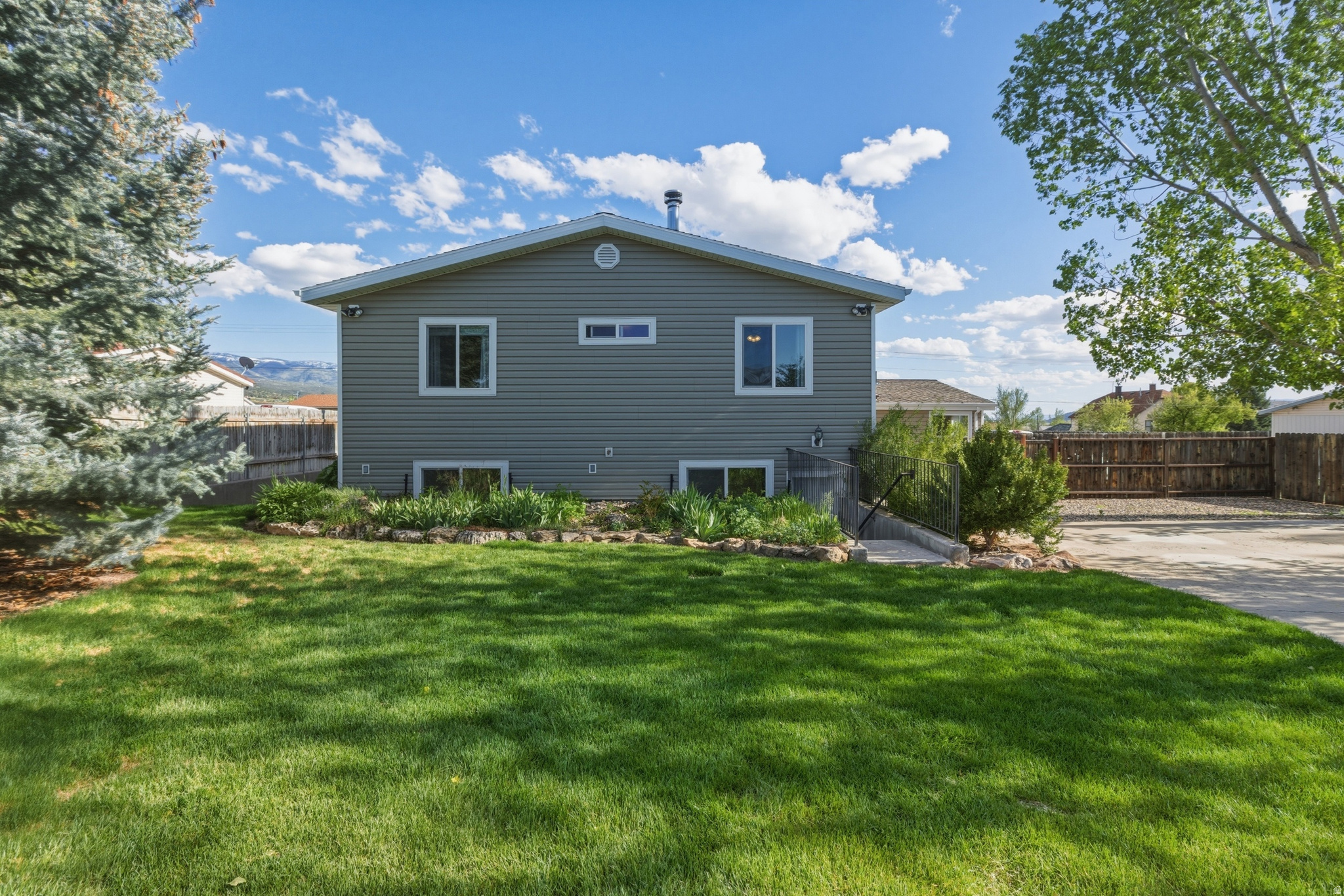 main property photo 54