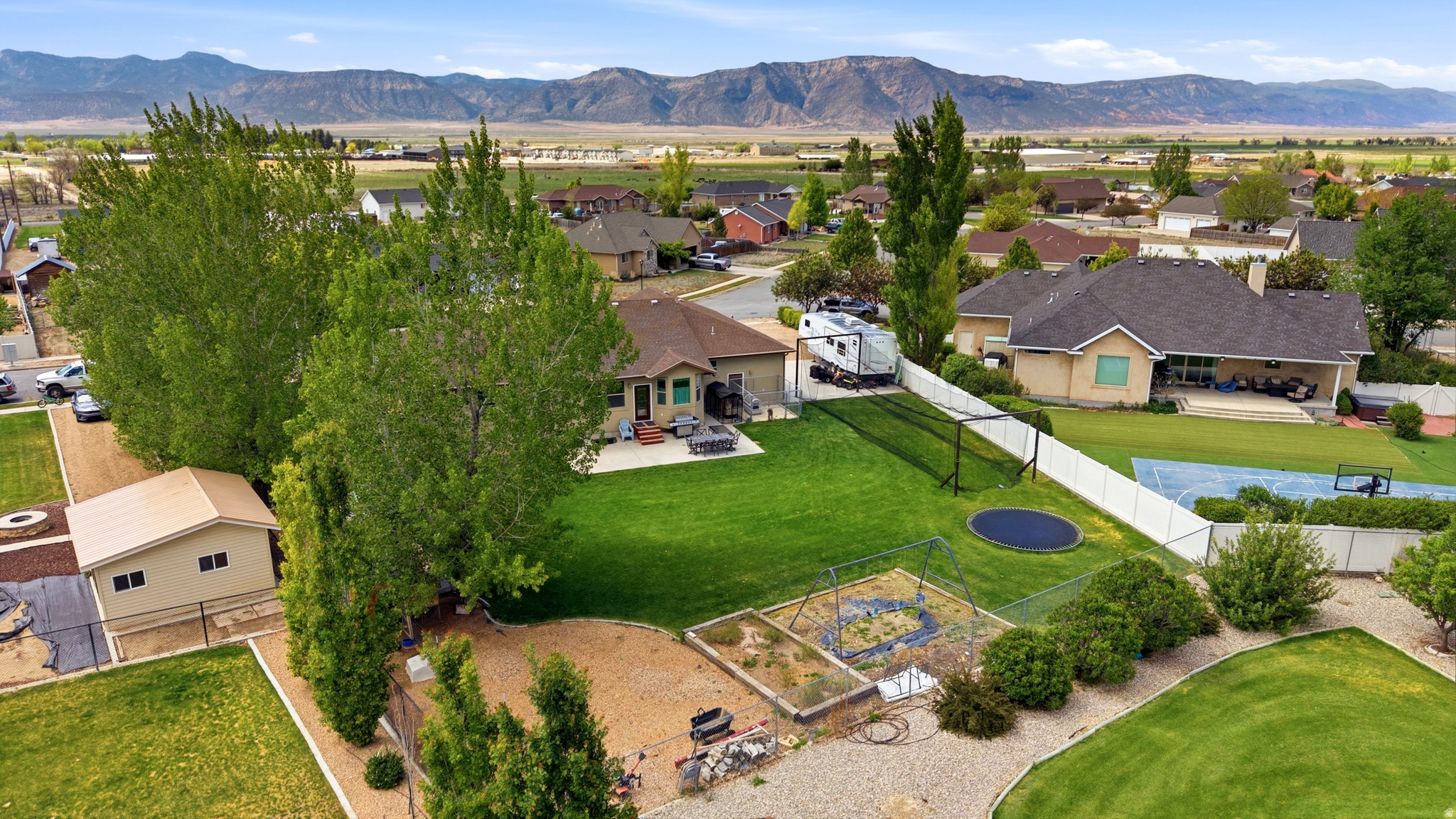 main property photo 59