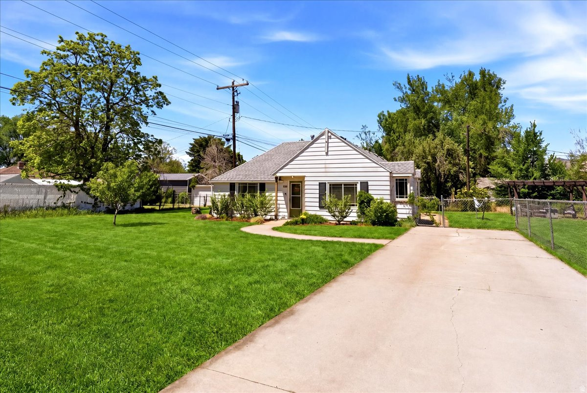 main property photo 2