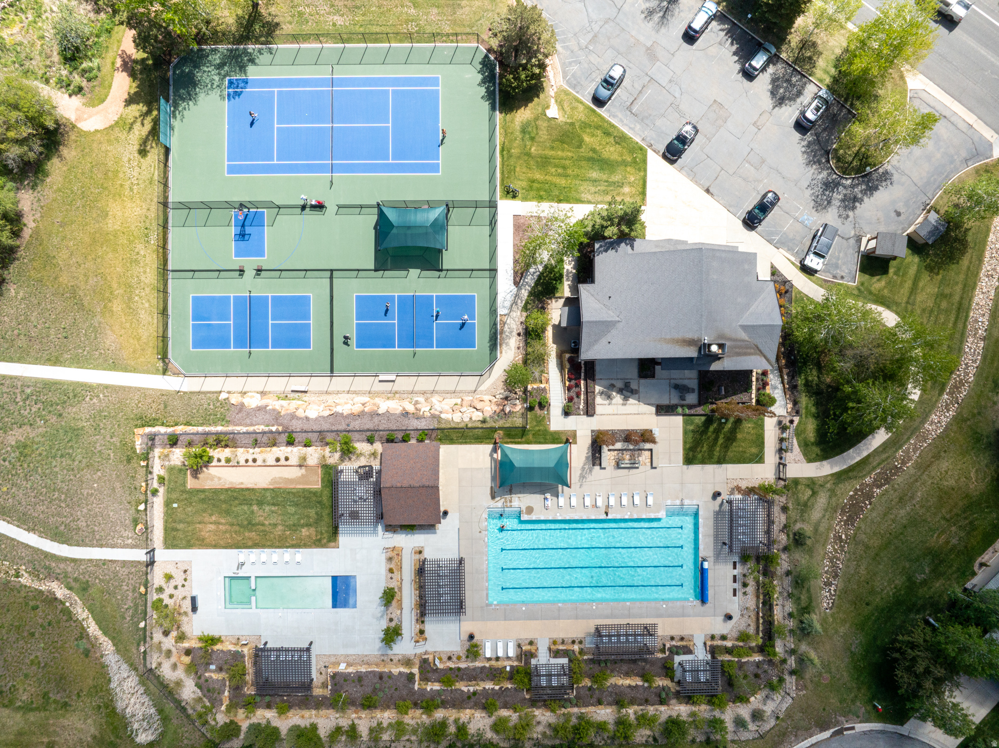 main property photo 43