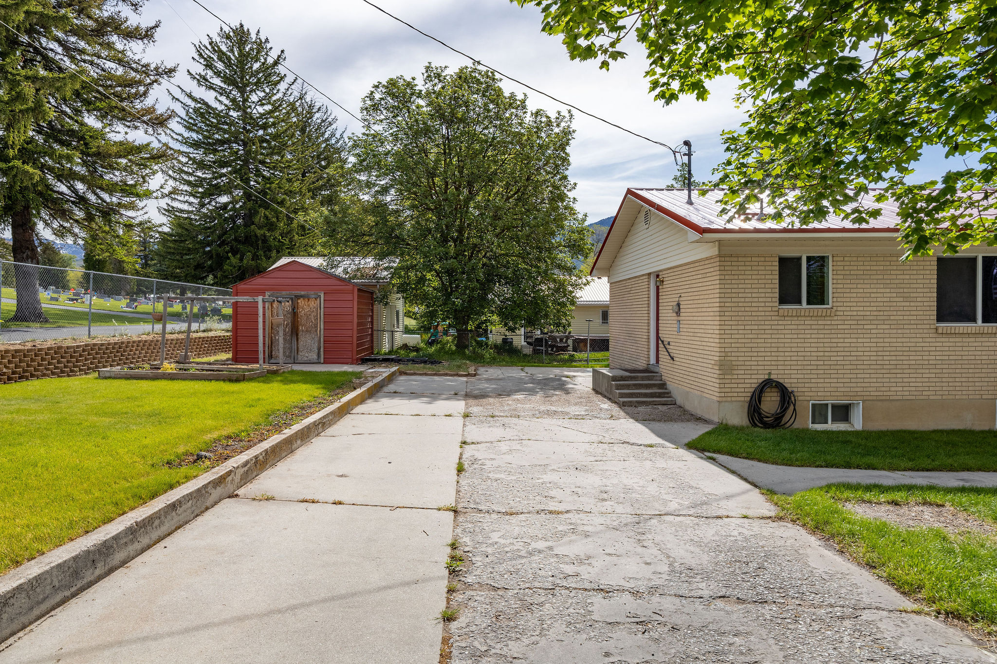 main property photo 22