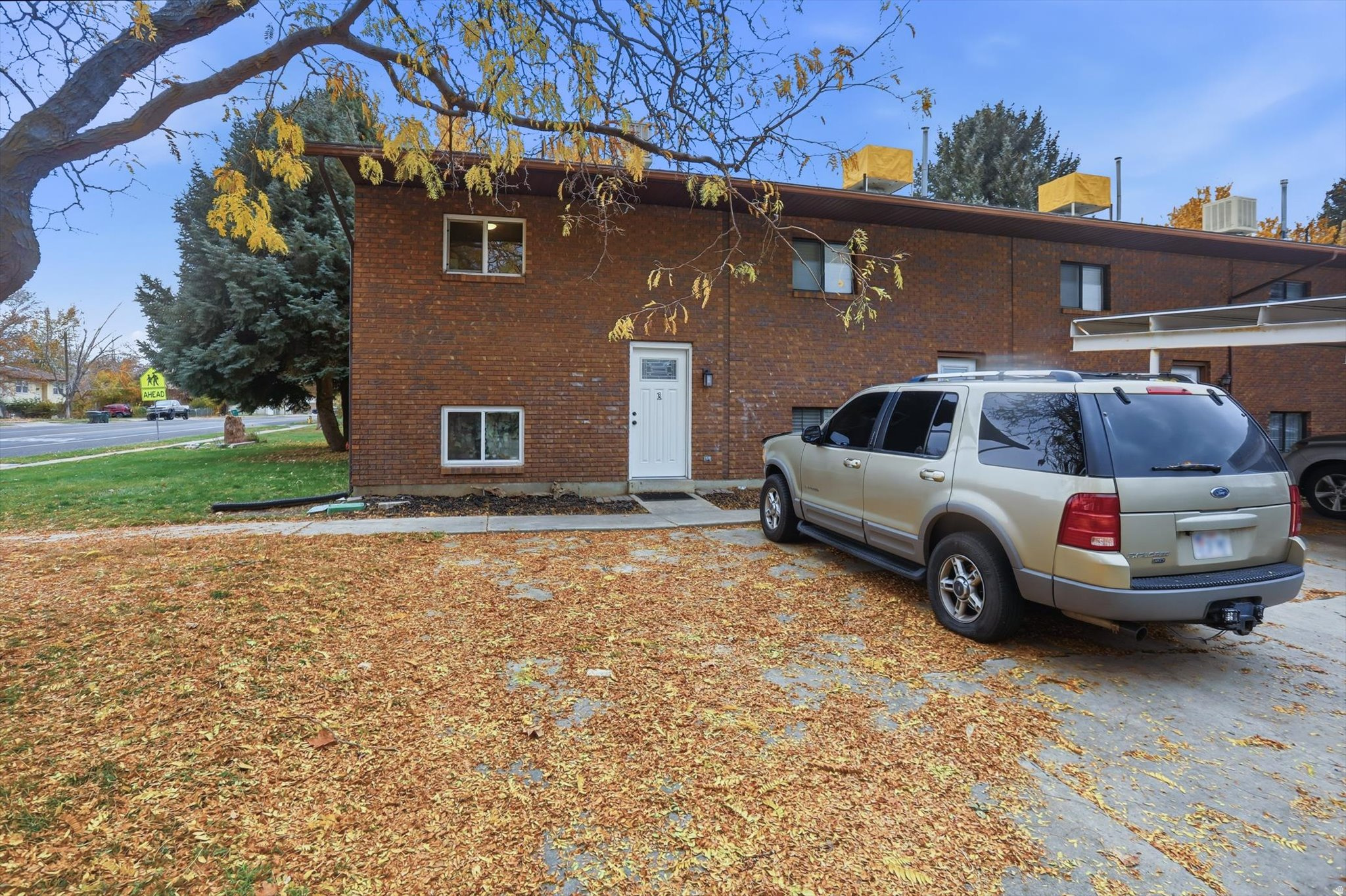main property photo 26