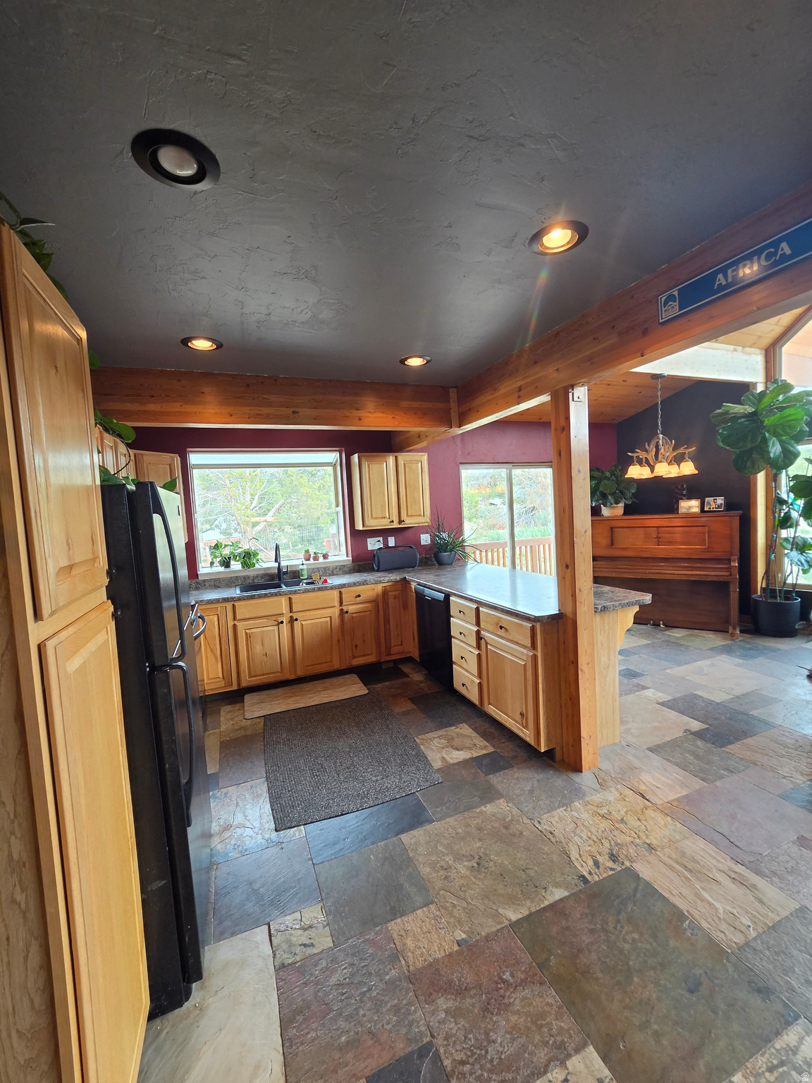main property photo 7