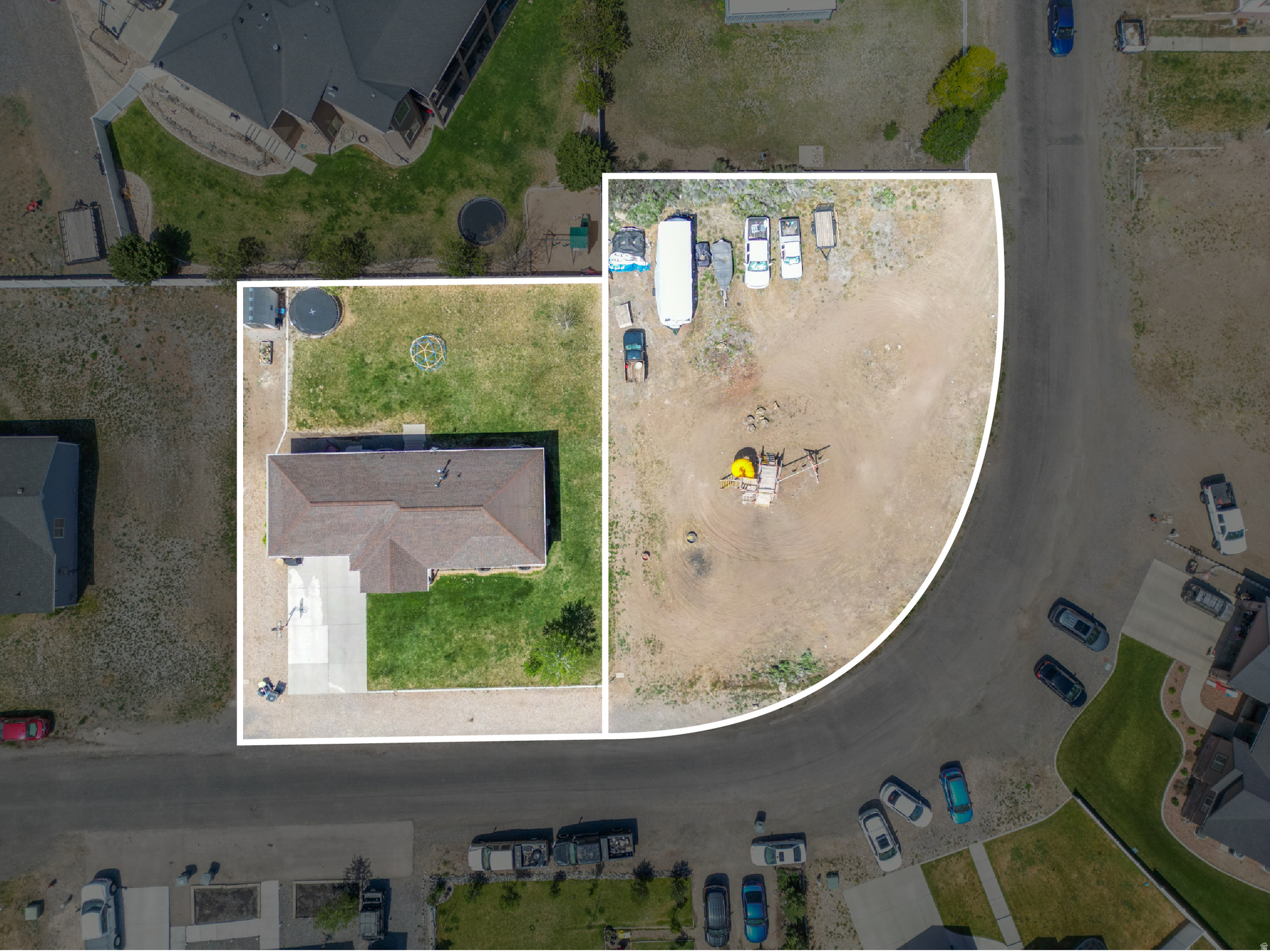 main property photo 74