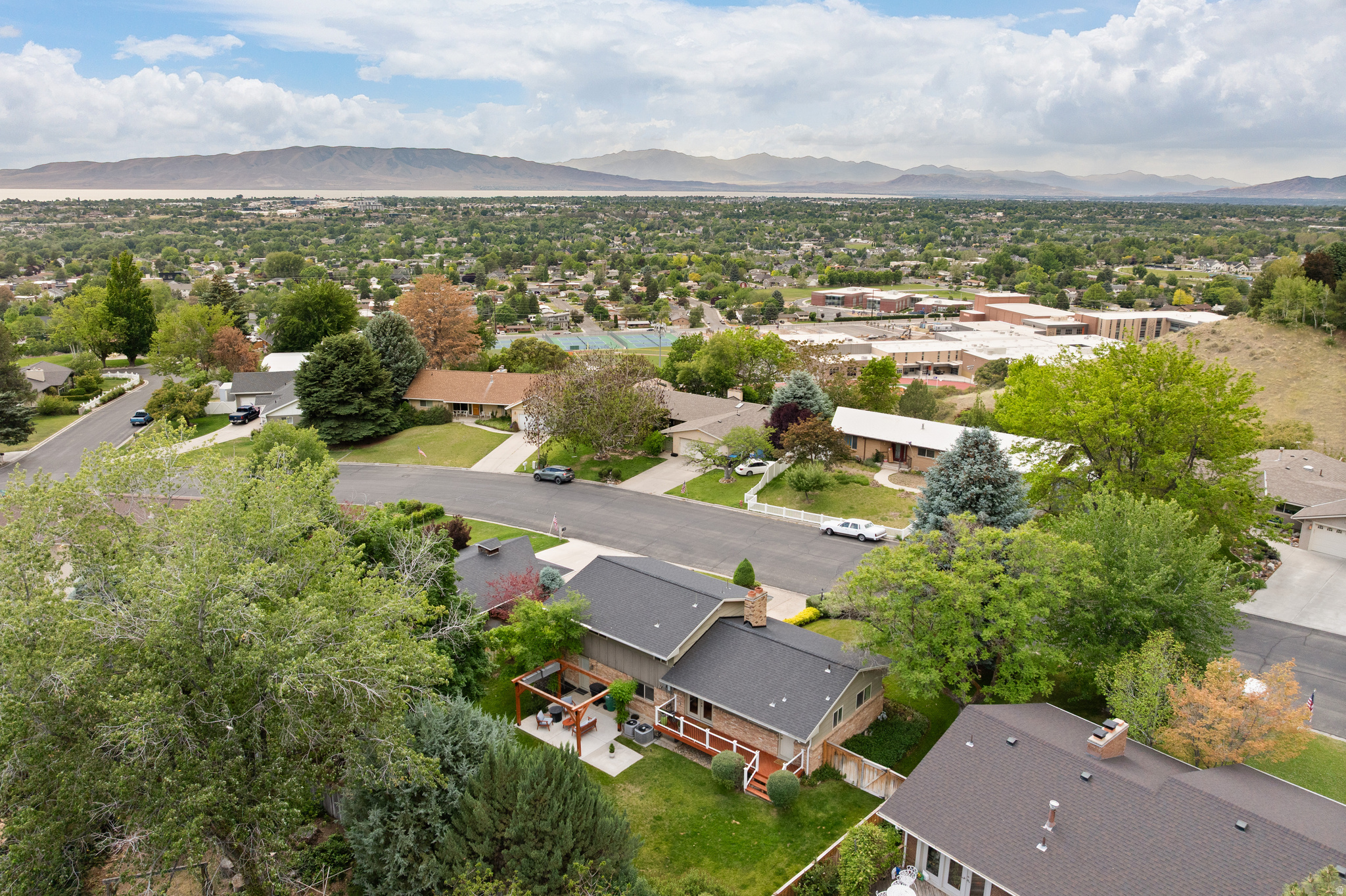 main property photo 50