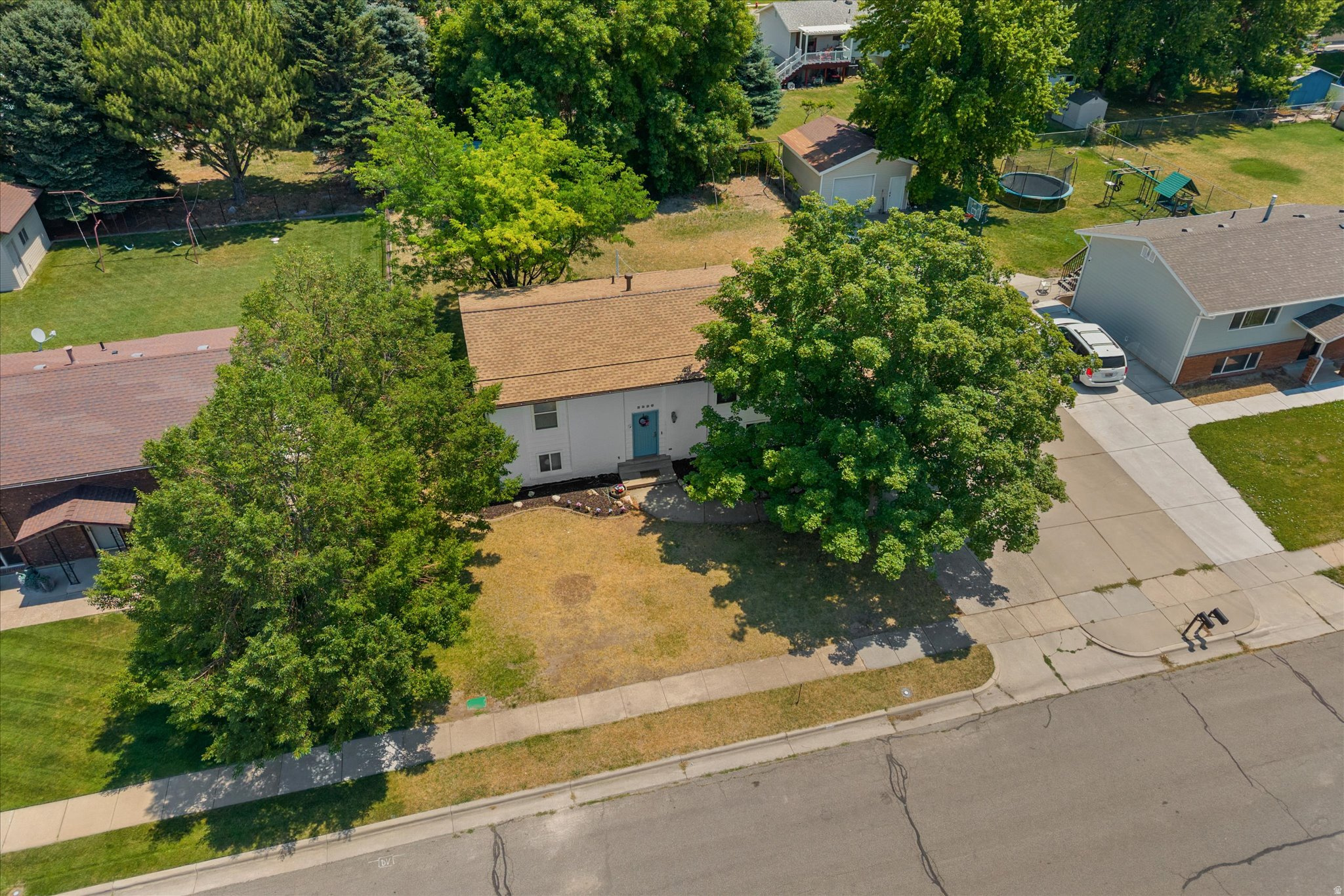 main property photo 51
