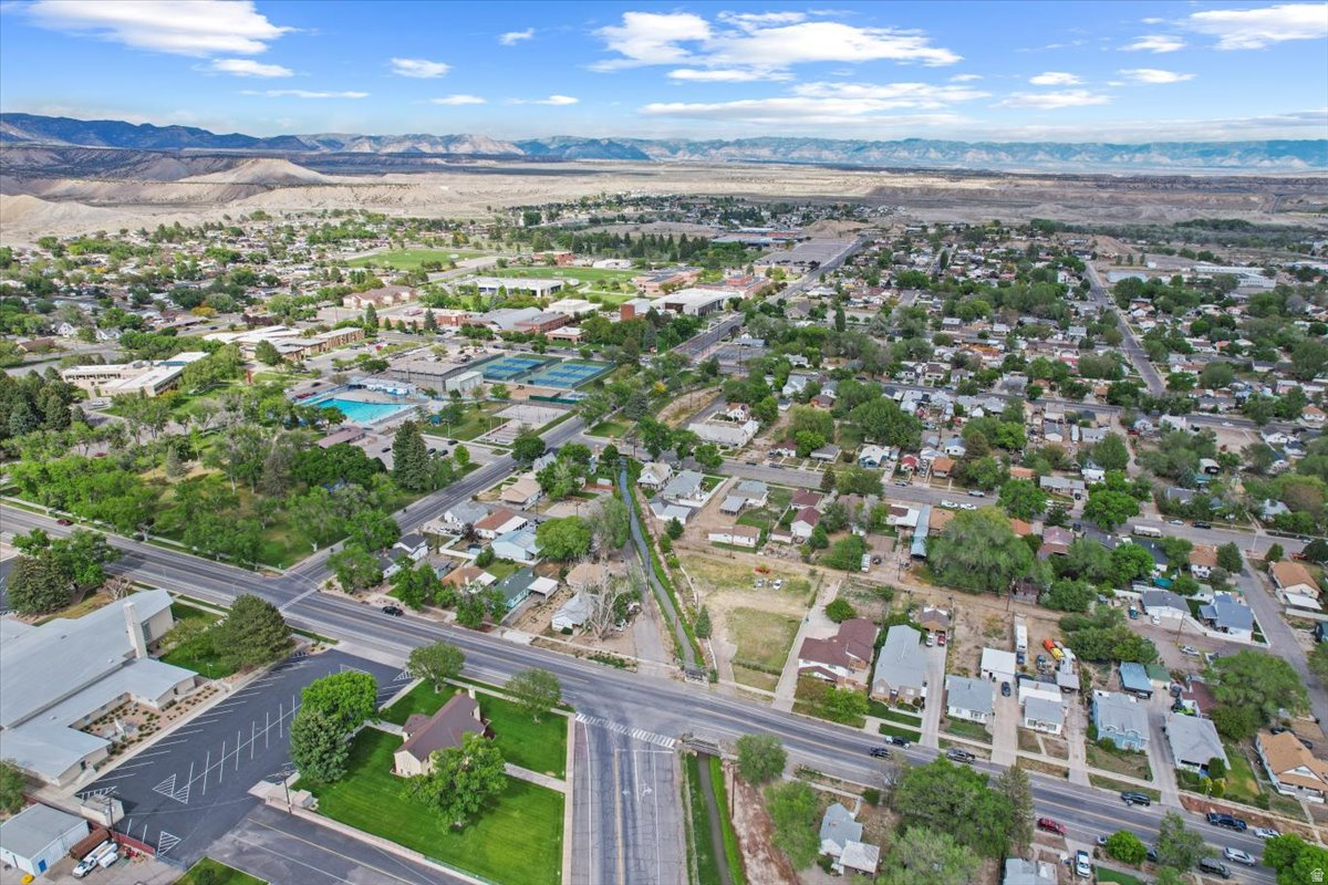 main property photo 26