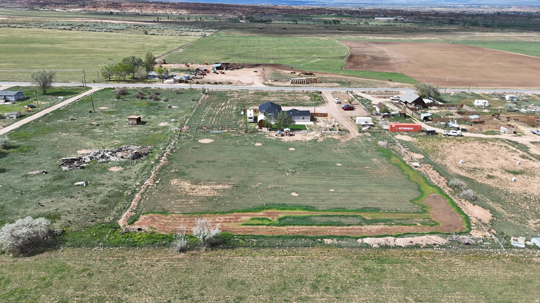 main property photo 23
