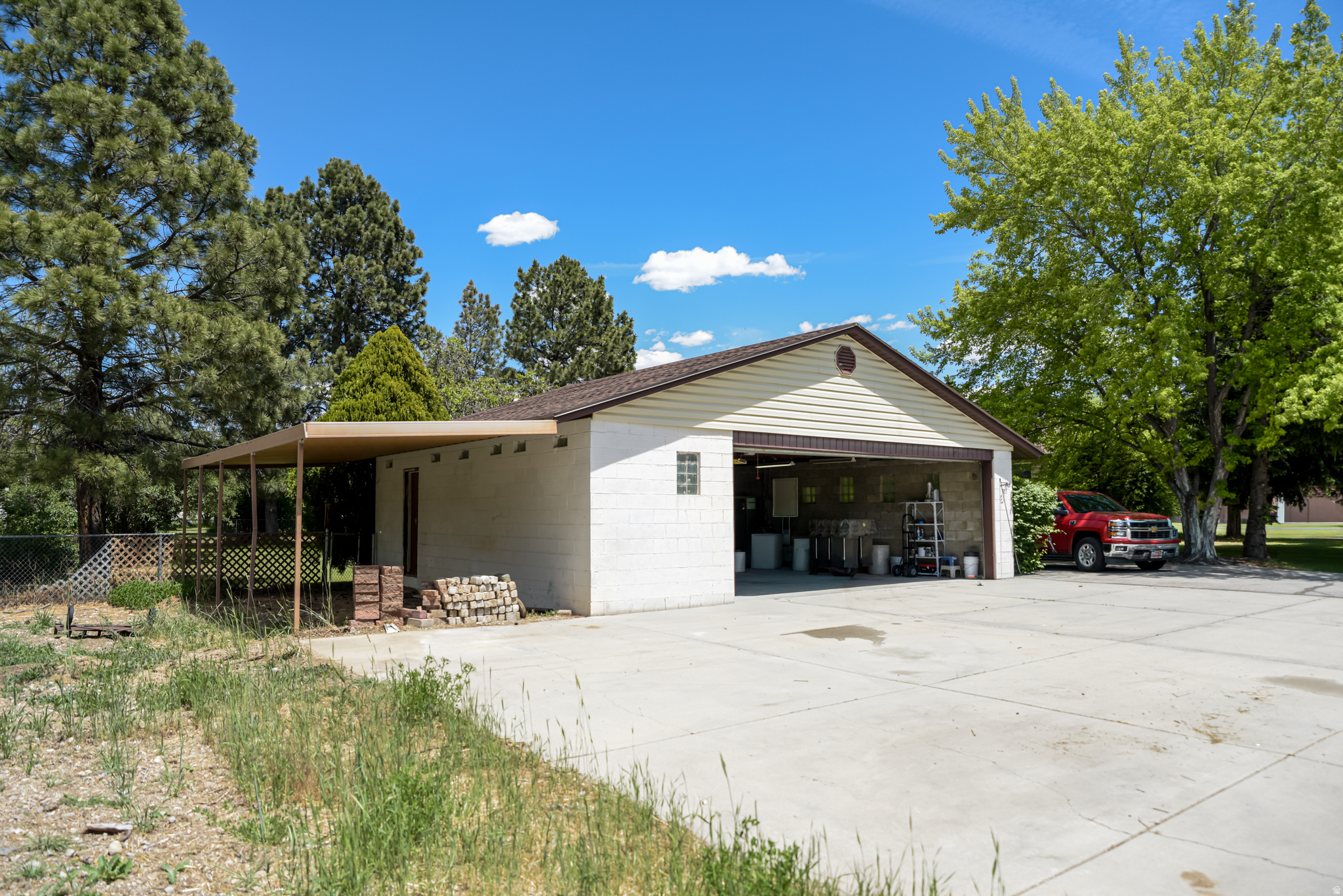 main property photo 52