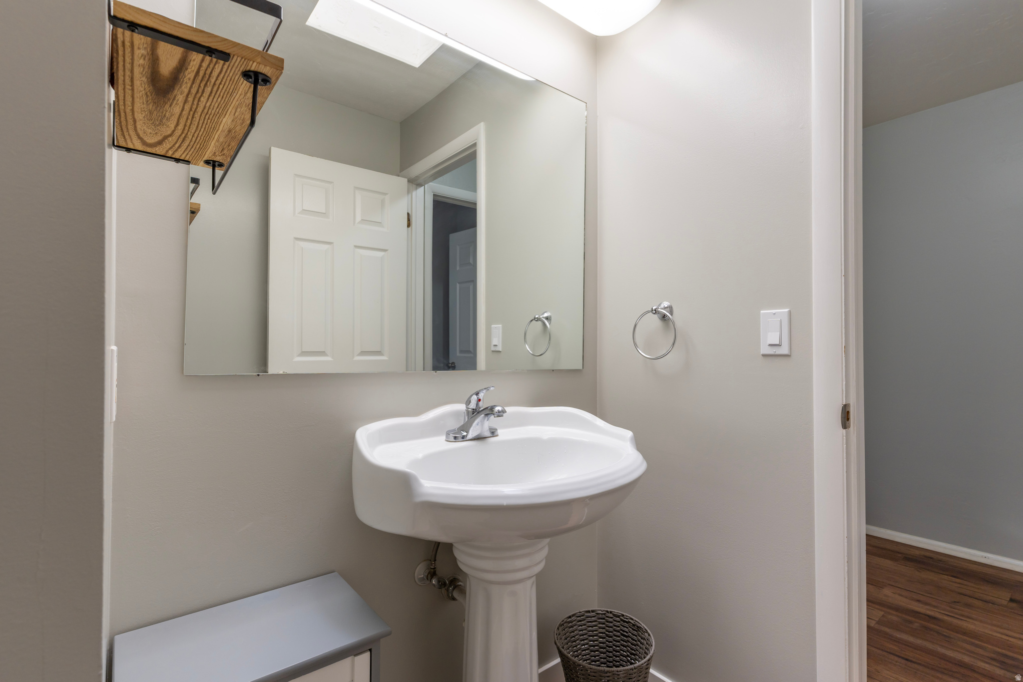 main property photo 16