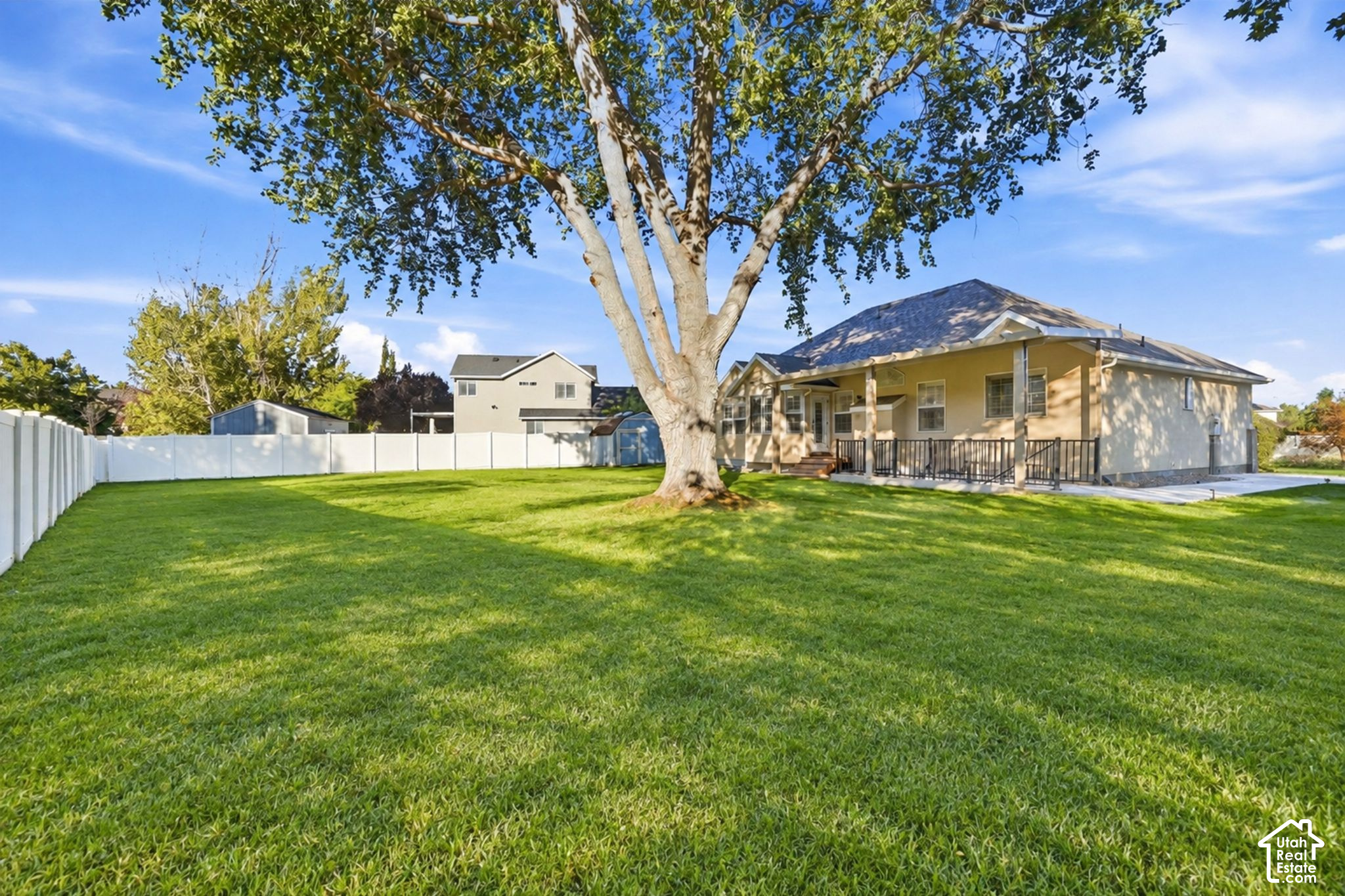 main property photo 40
