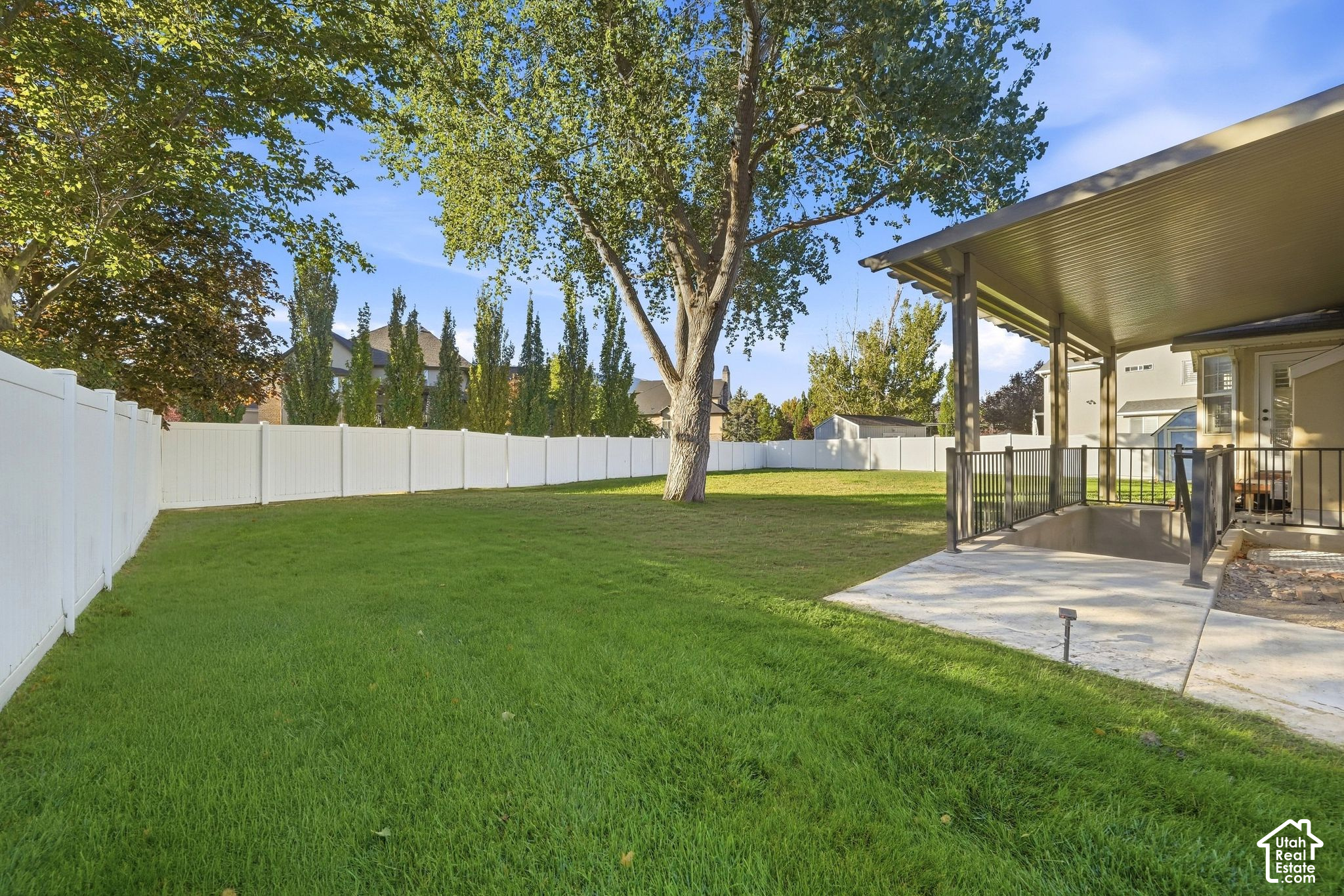 main property photo 41