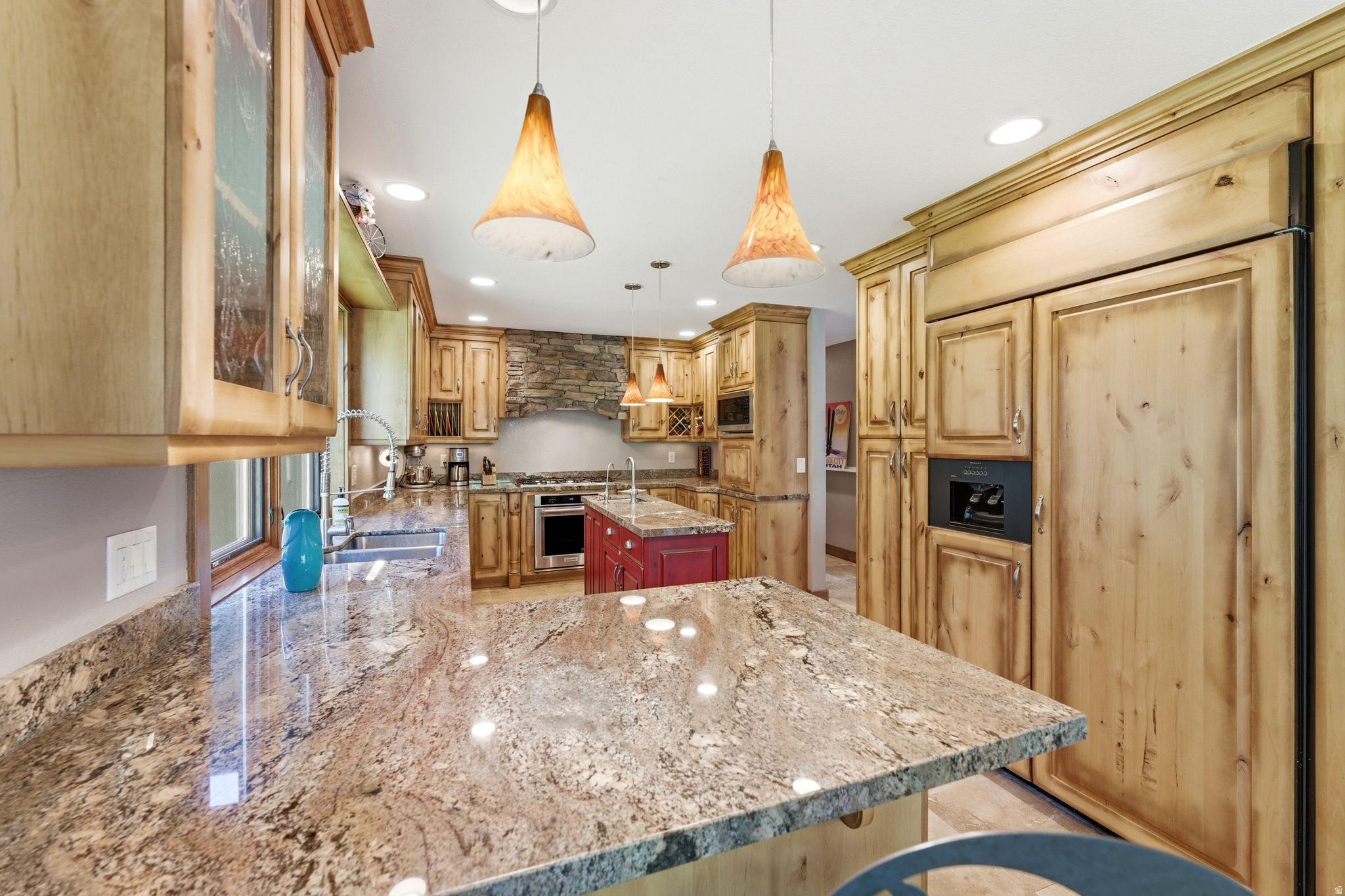 main property photo 9
