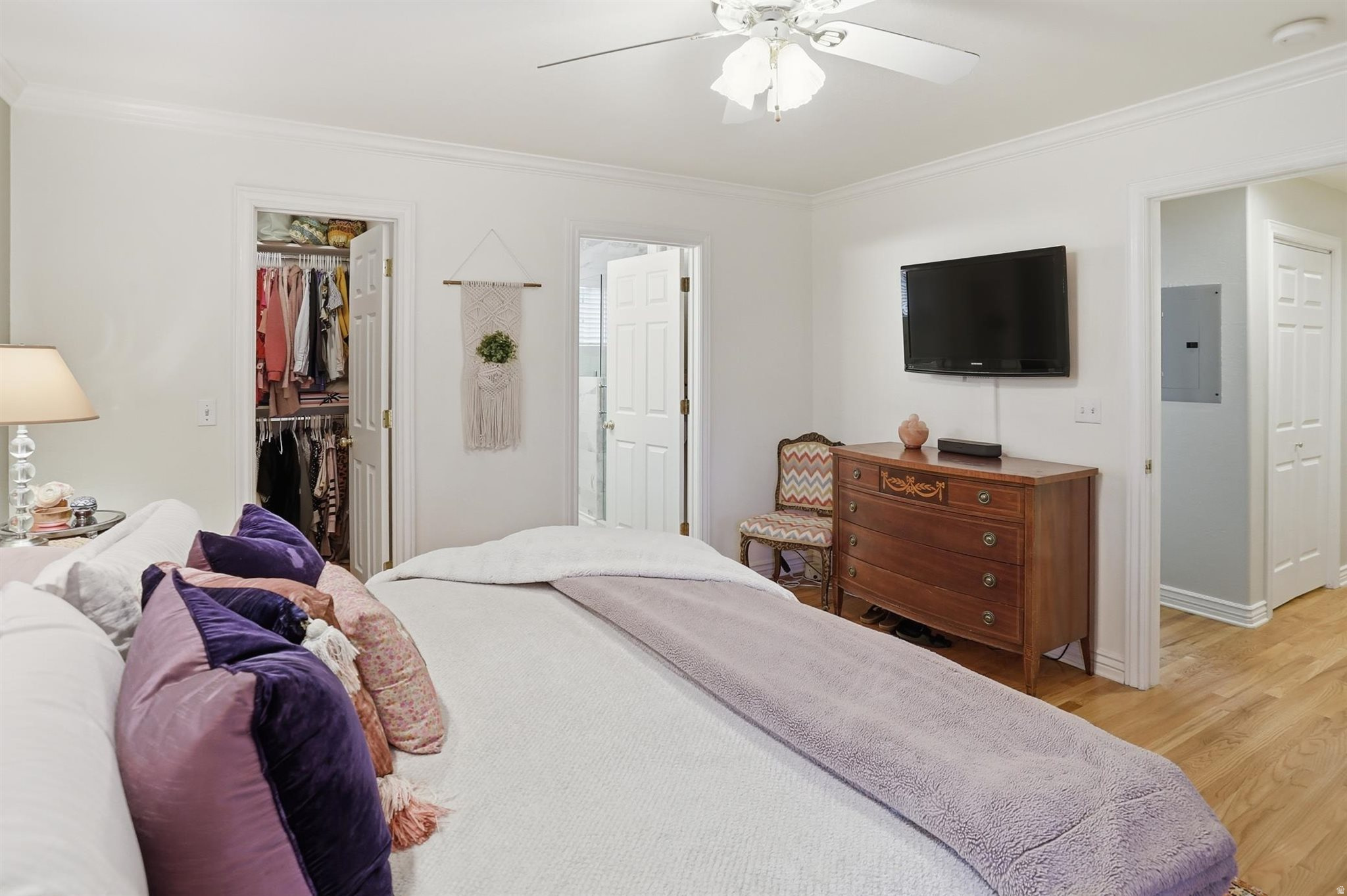 main property photo 24