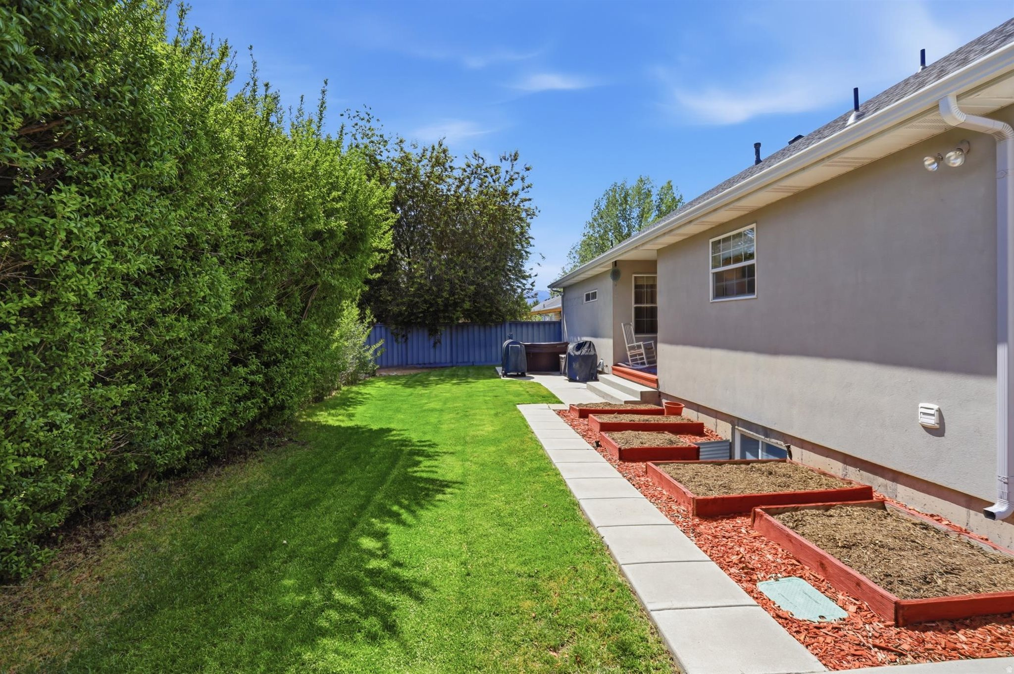 main property photo 45