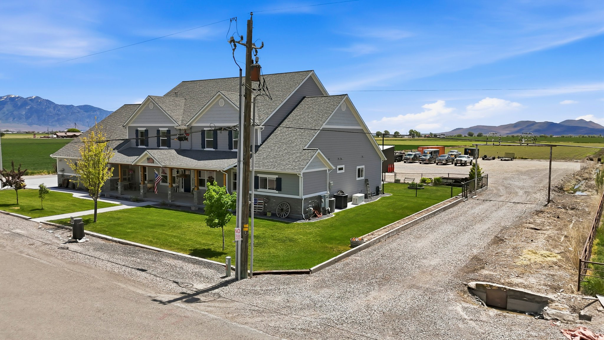 main property photo 74