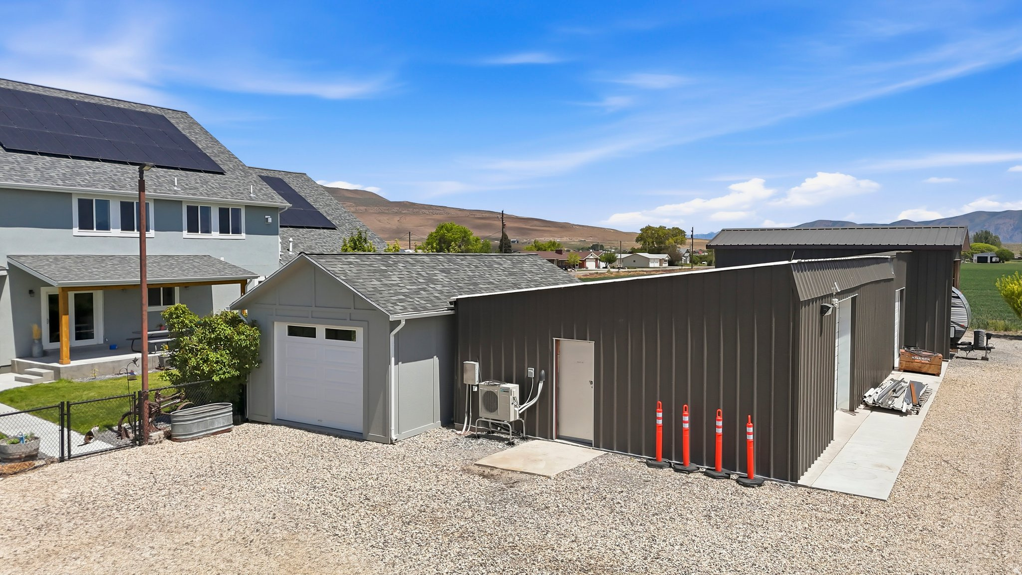 main property photo 80