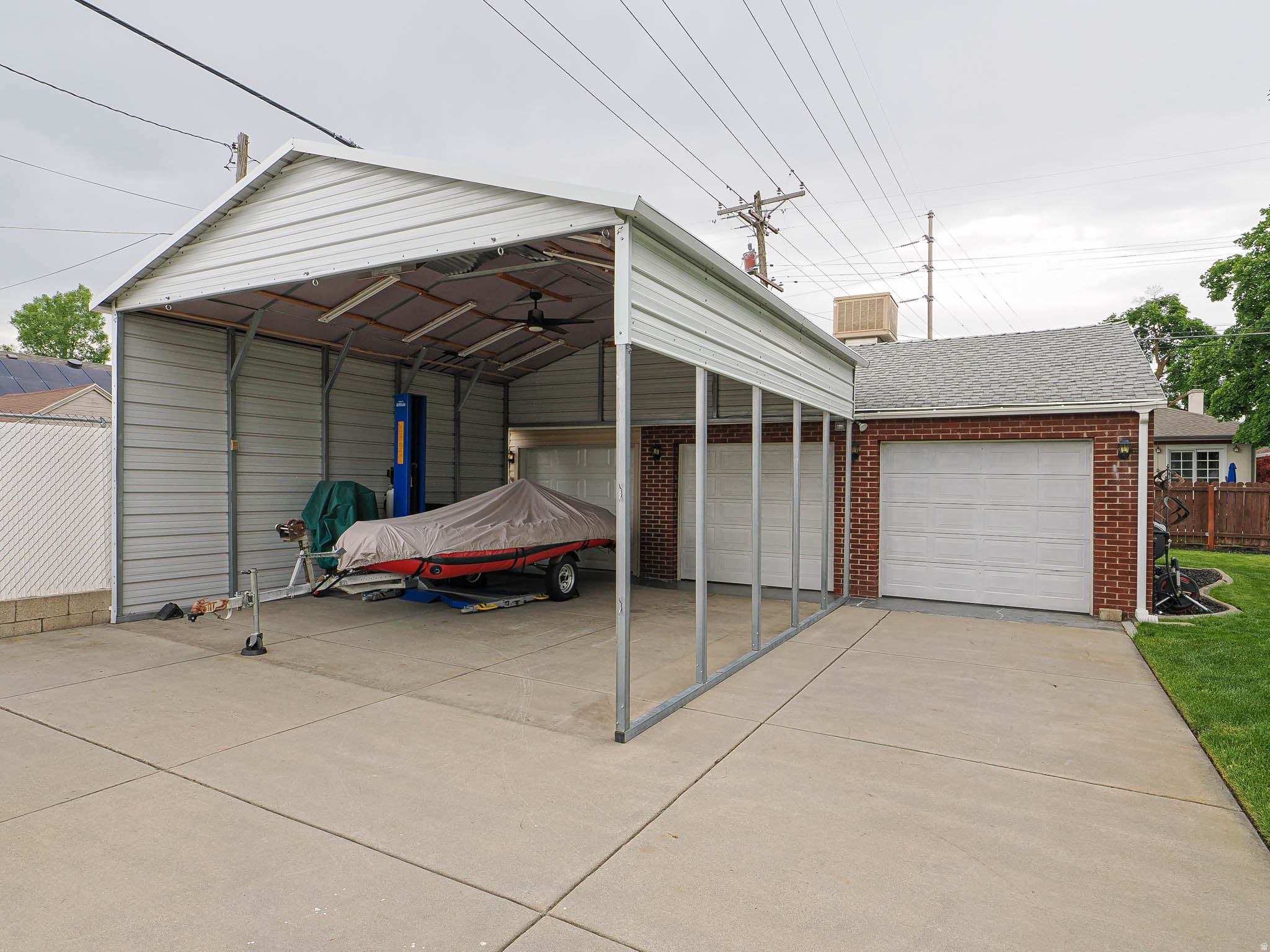 main property photo 42