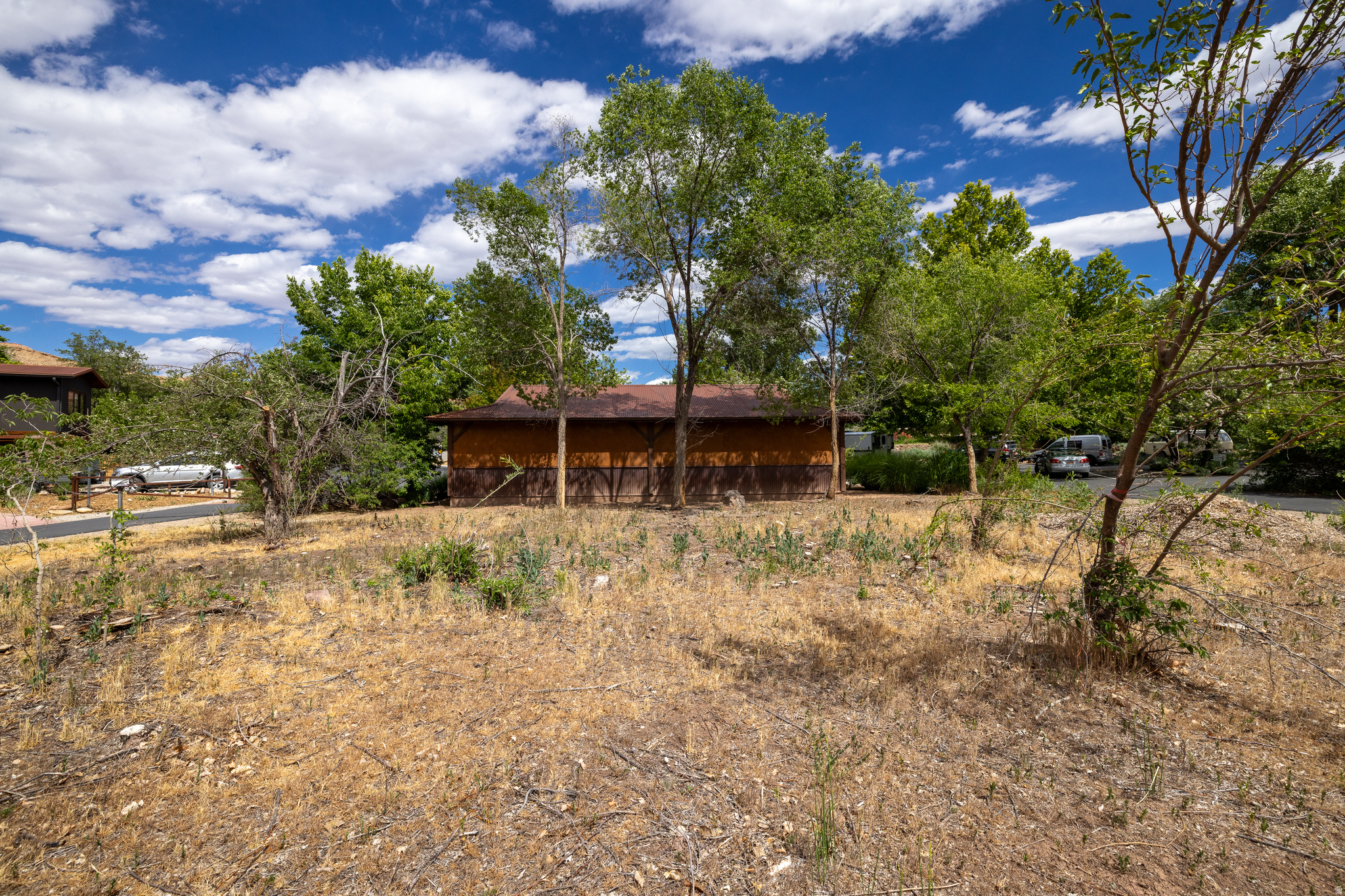 main property photo 11