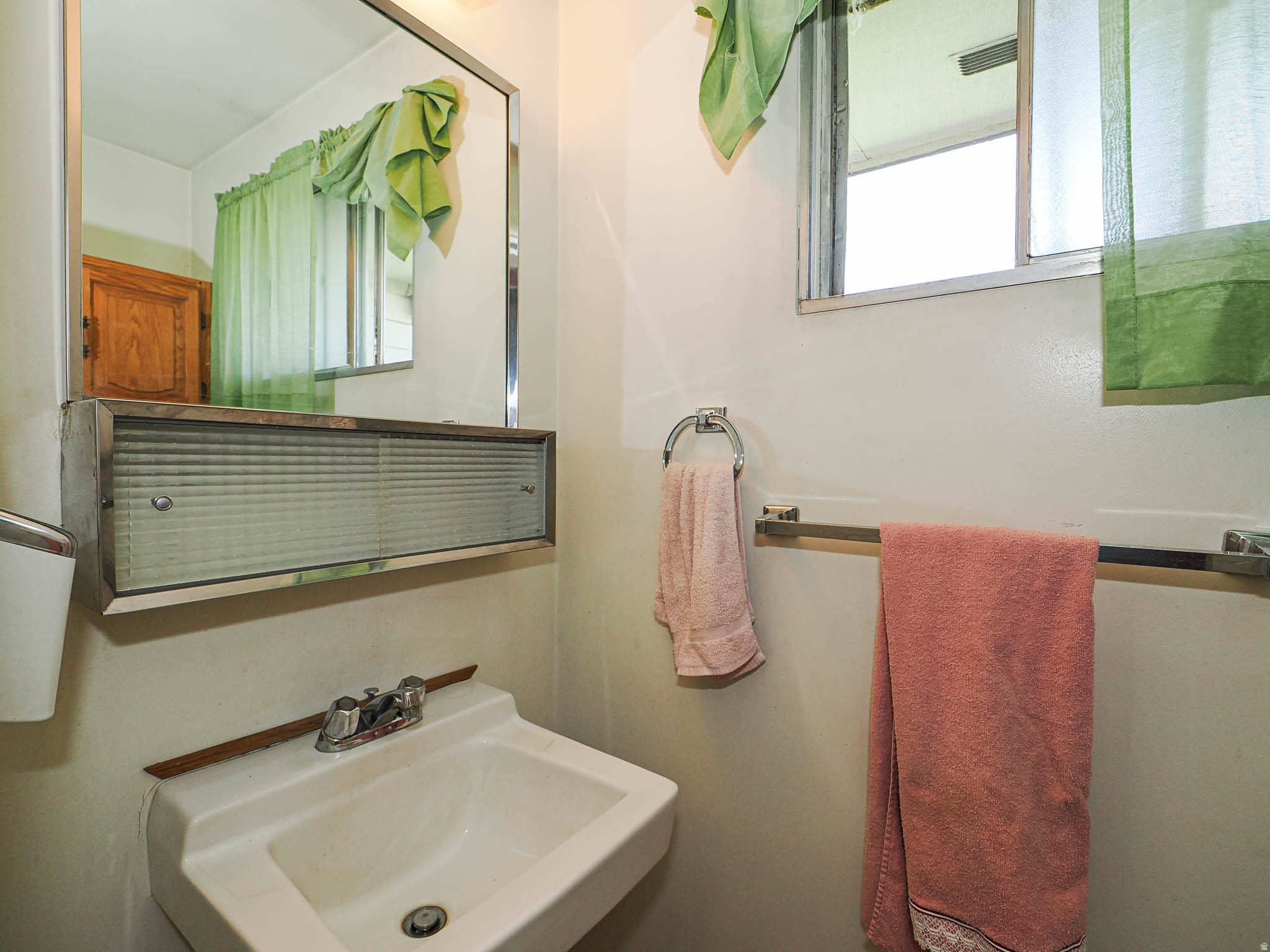 main property photo 47