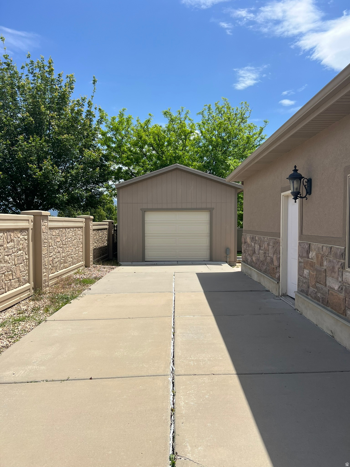 main property photo 69