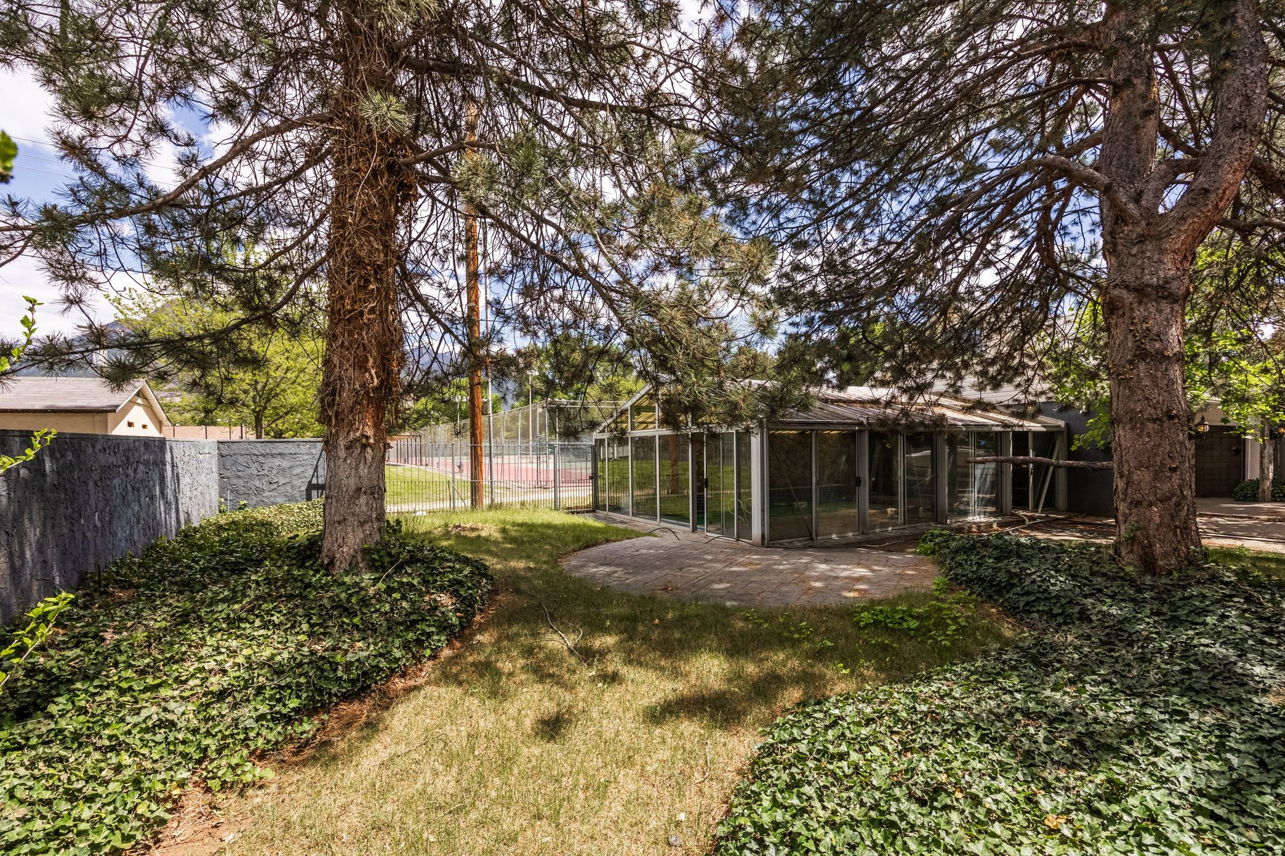 main property photo 32
