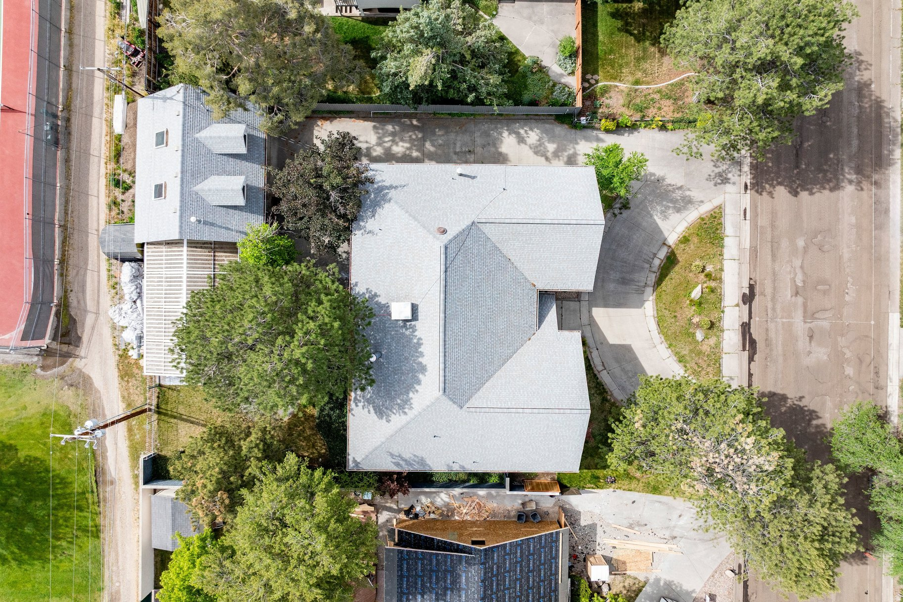 main property photo 47