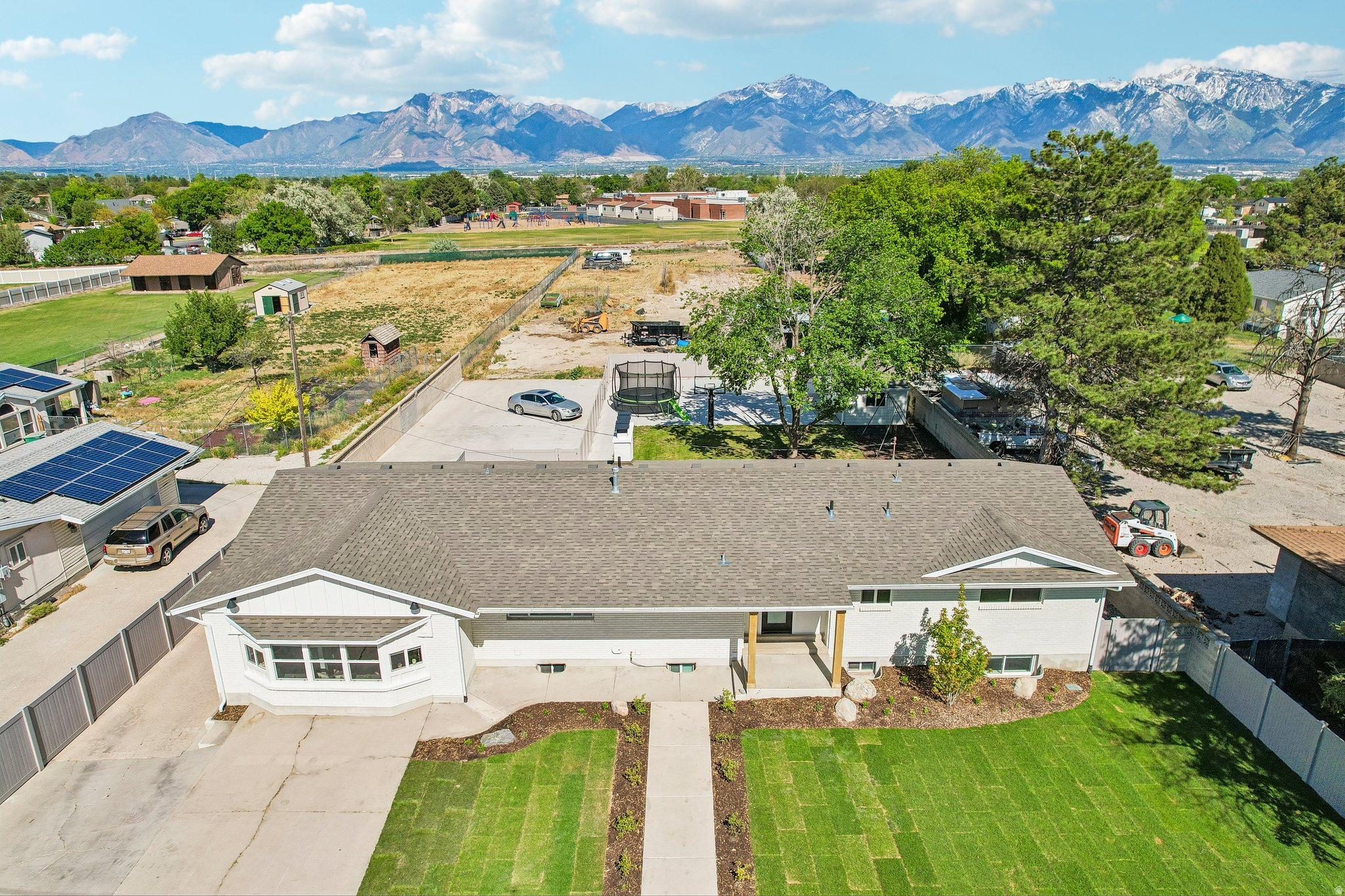 main property photo 66