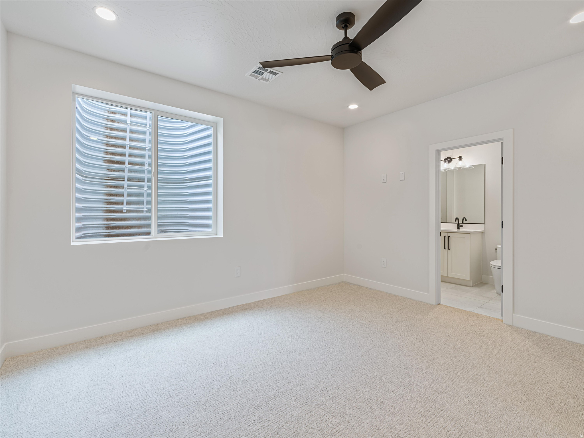 main property photo 74