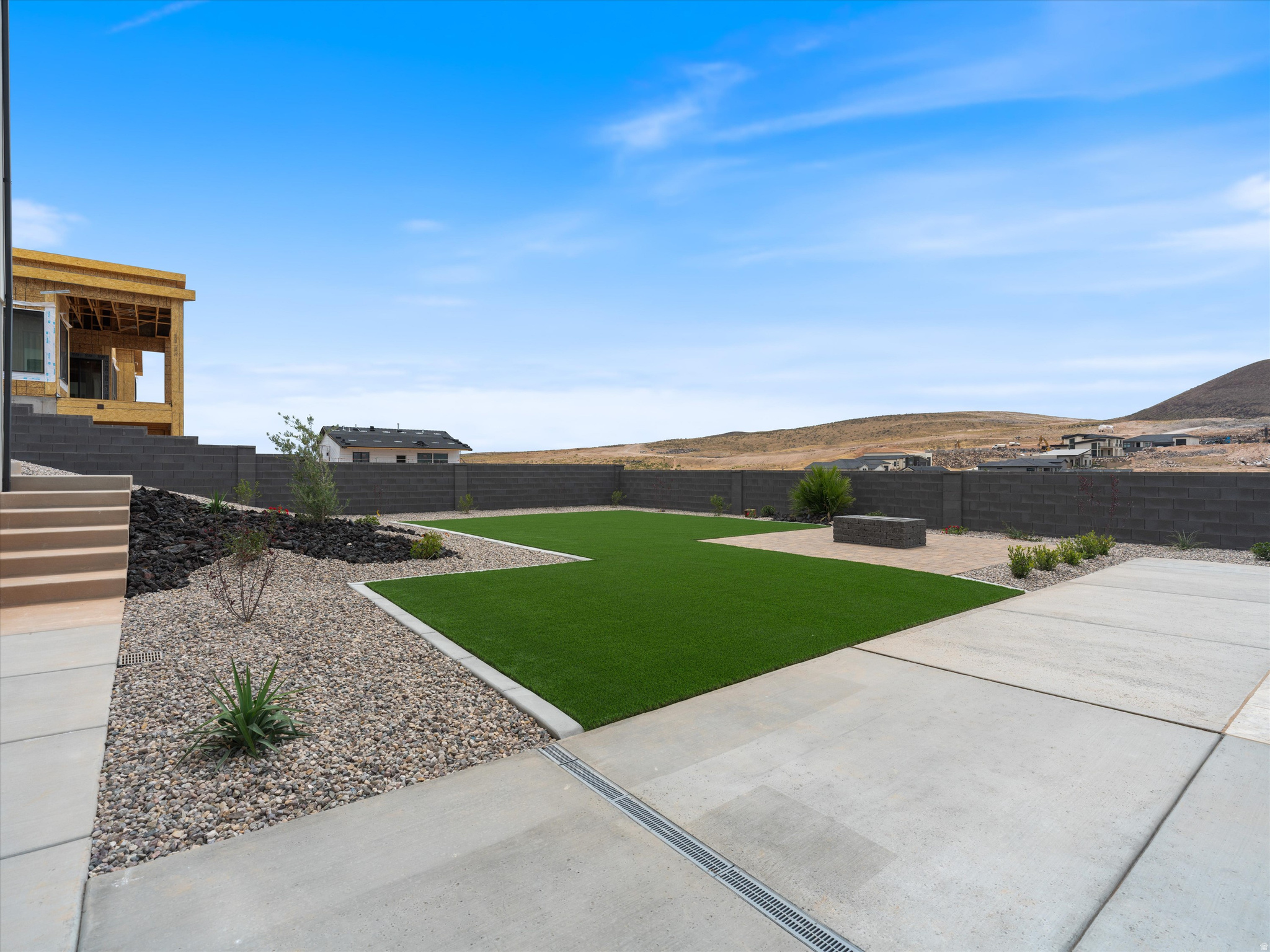 main property photo 80