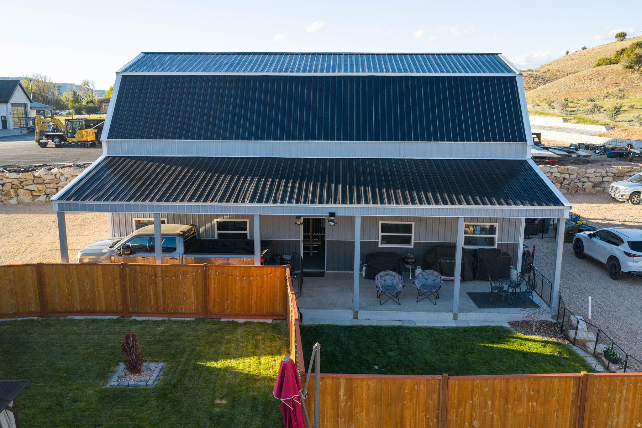 main property photo 14