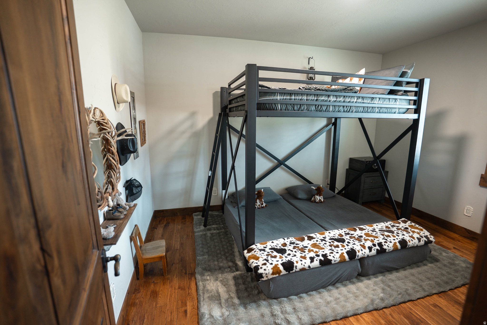 main property photo 54