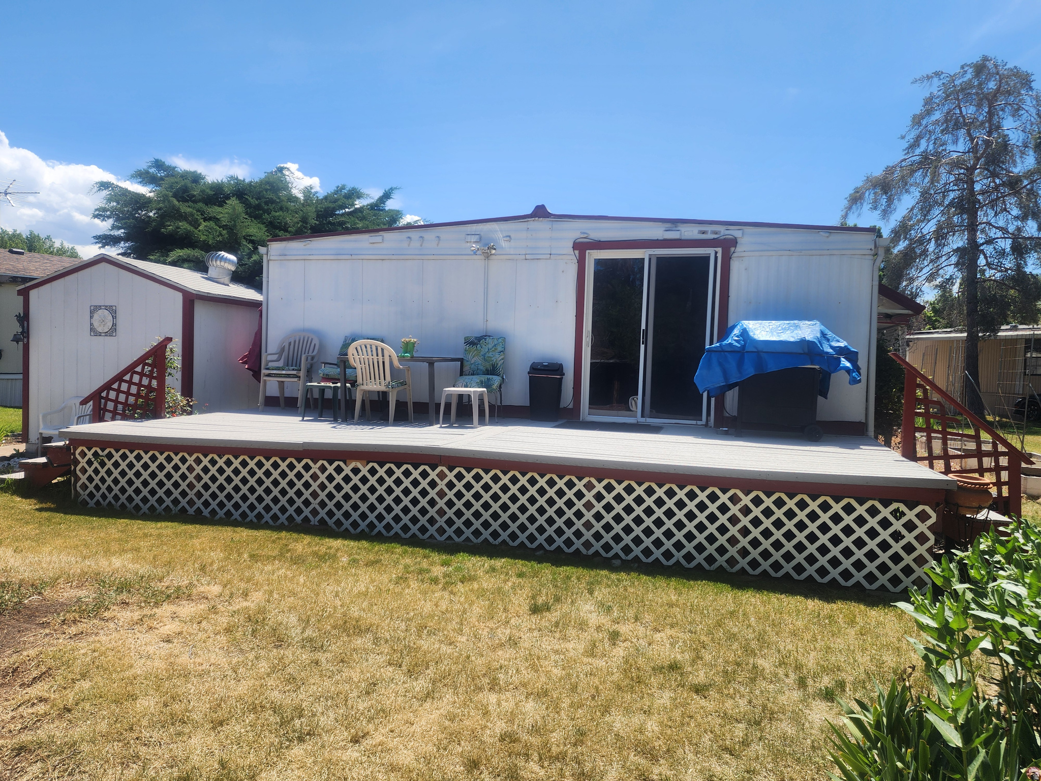 main property photo 22