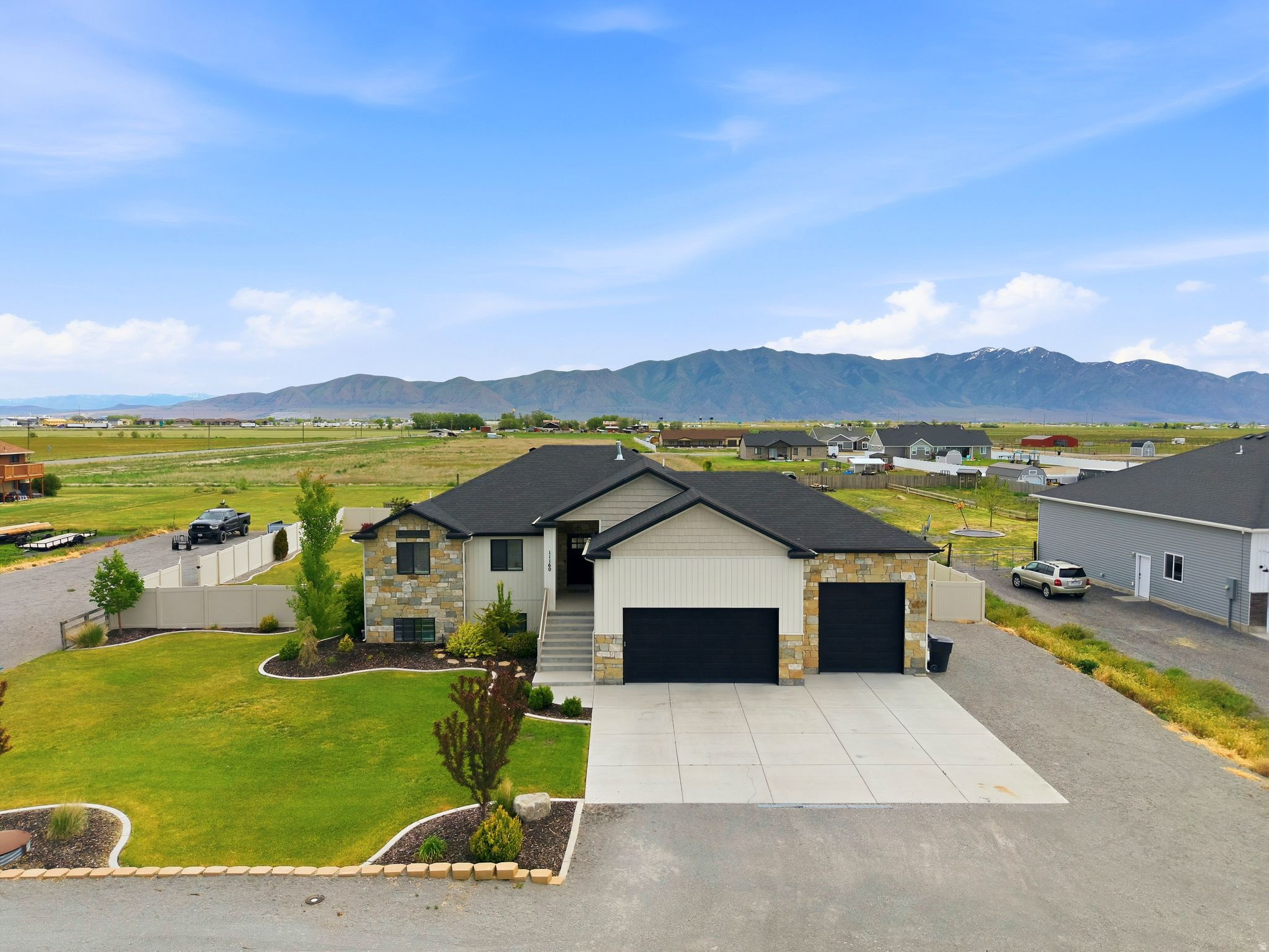 main property photo 67