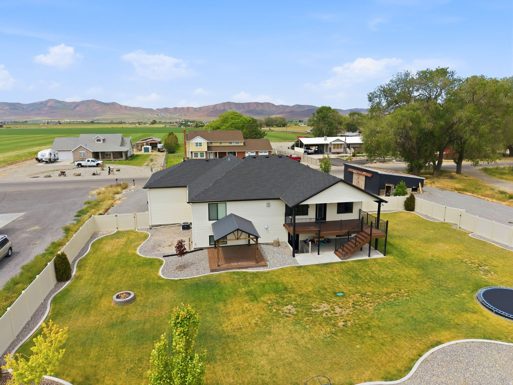 main property photo 69