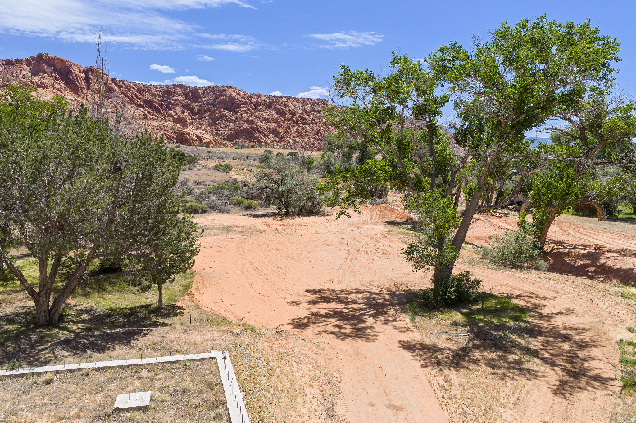 main property photo 40