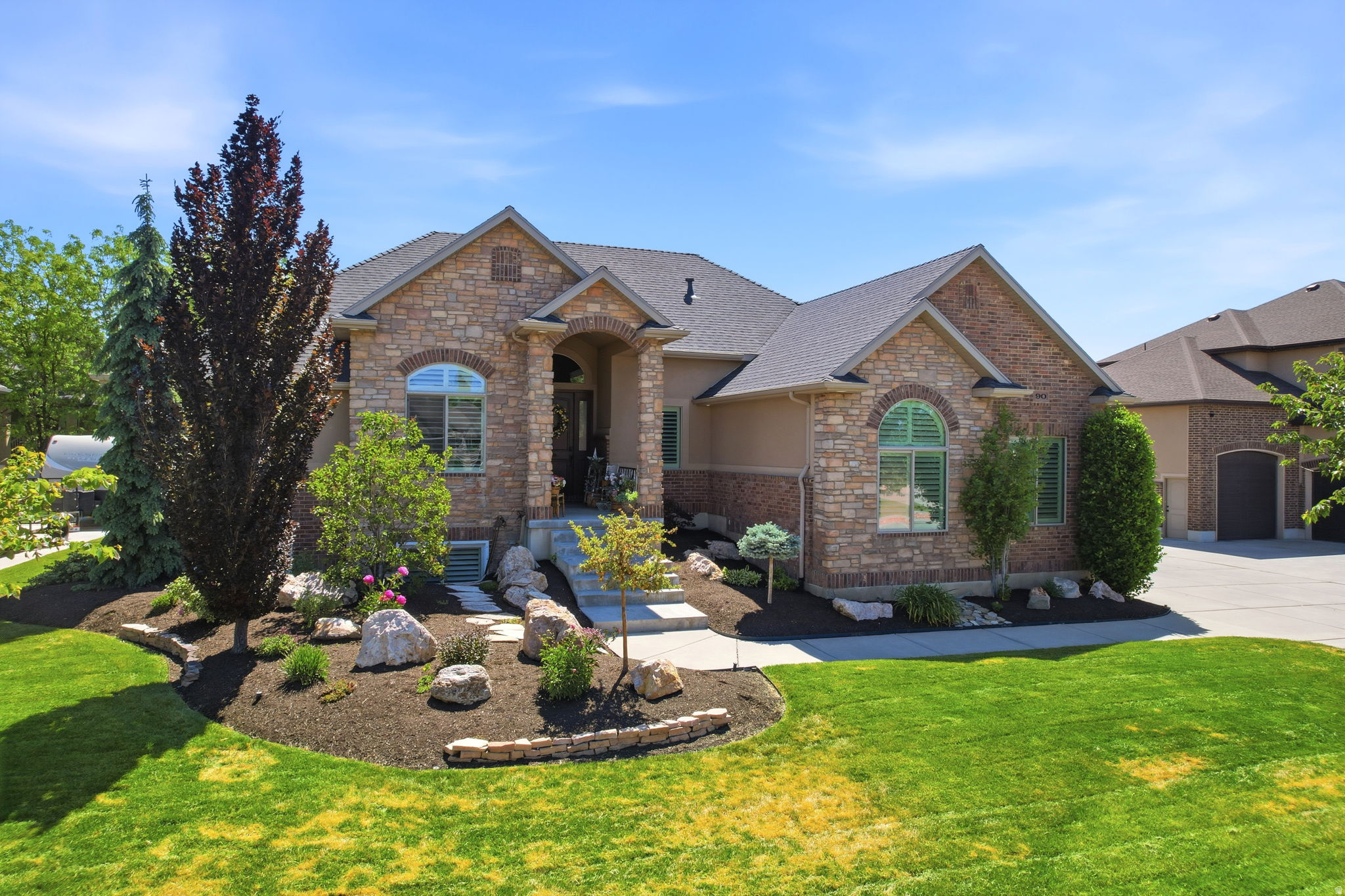 main property photo 45