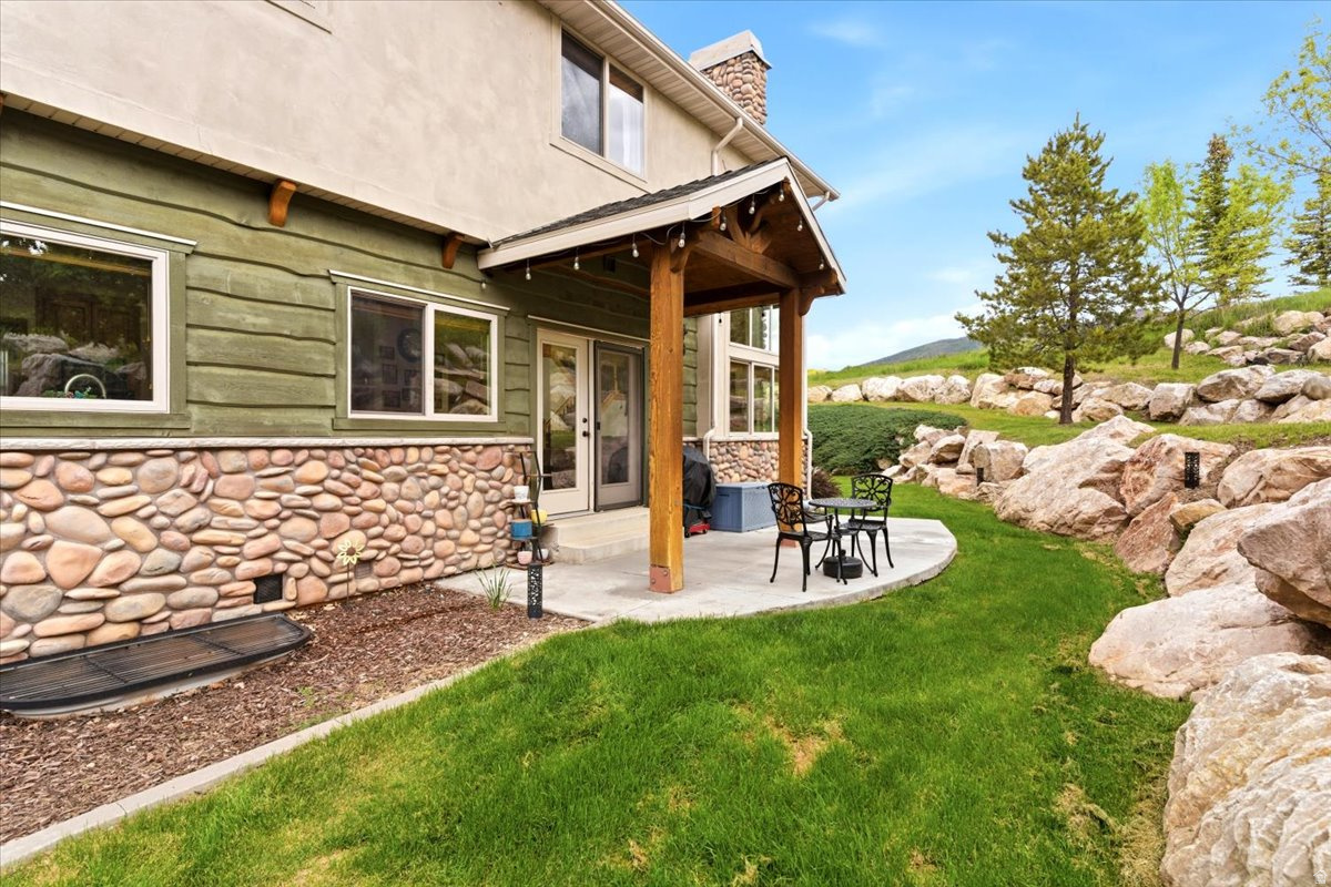 main property photo 16