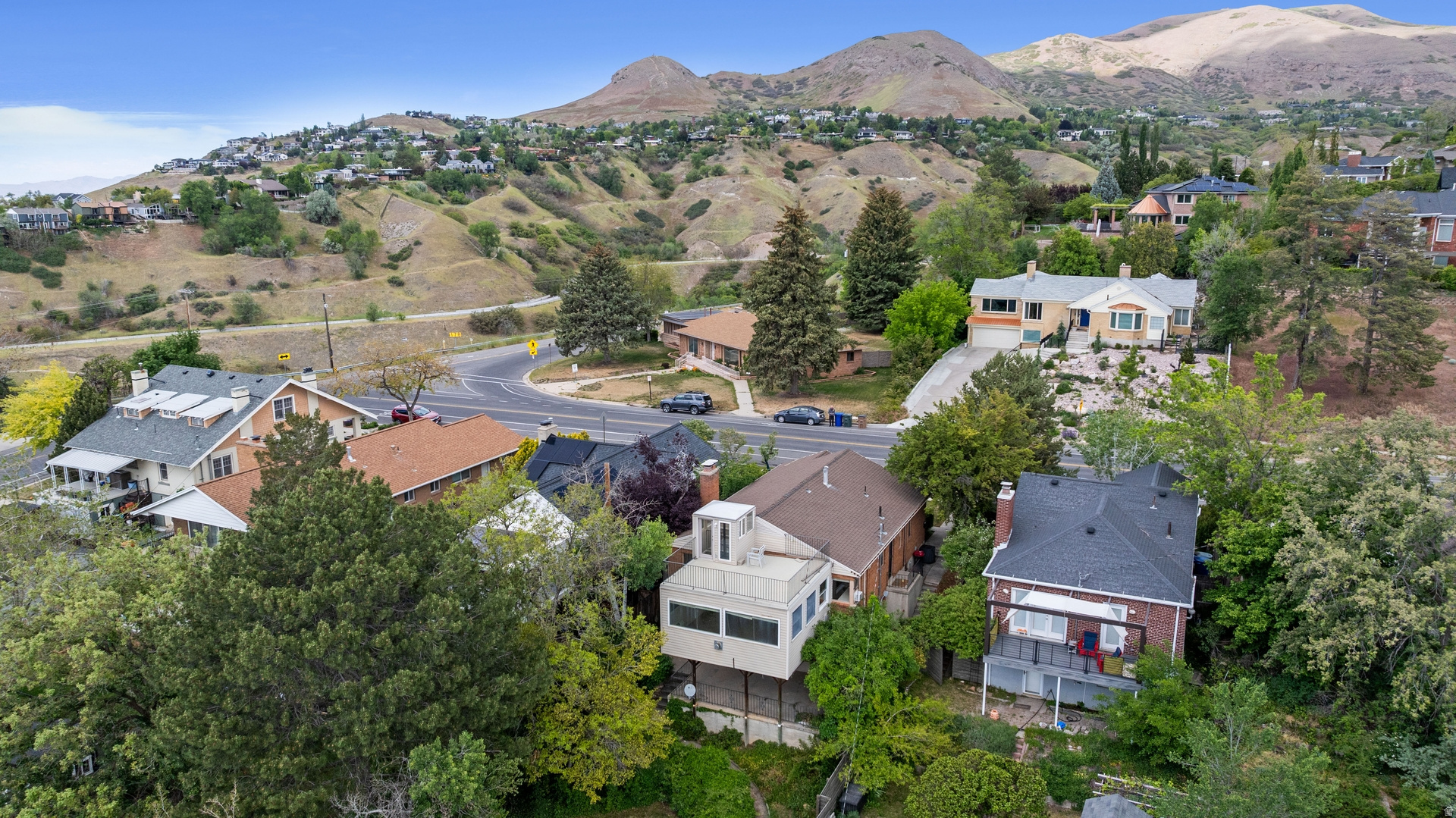 main property photo 31