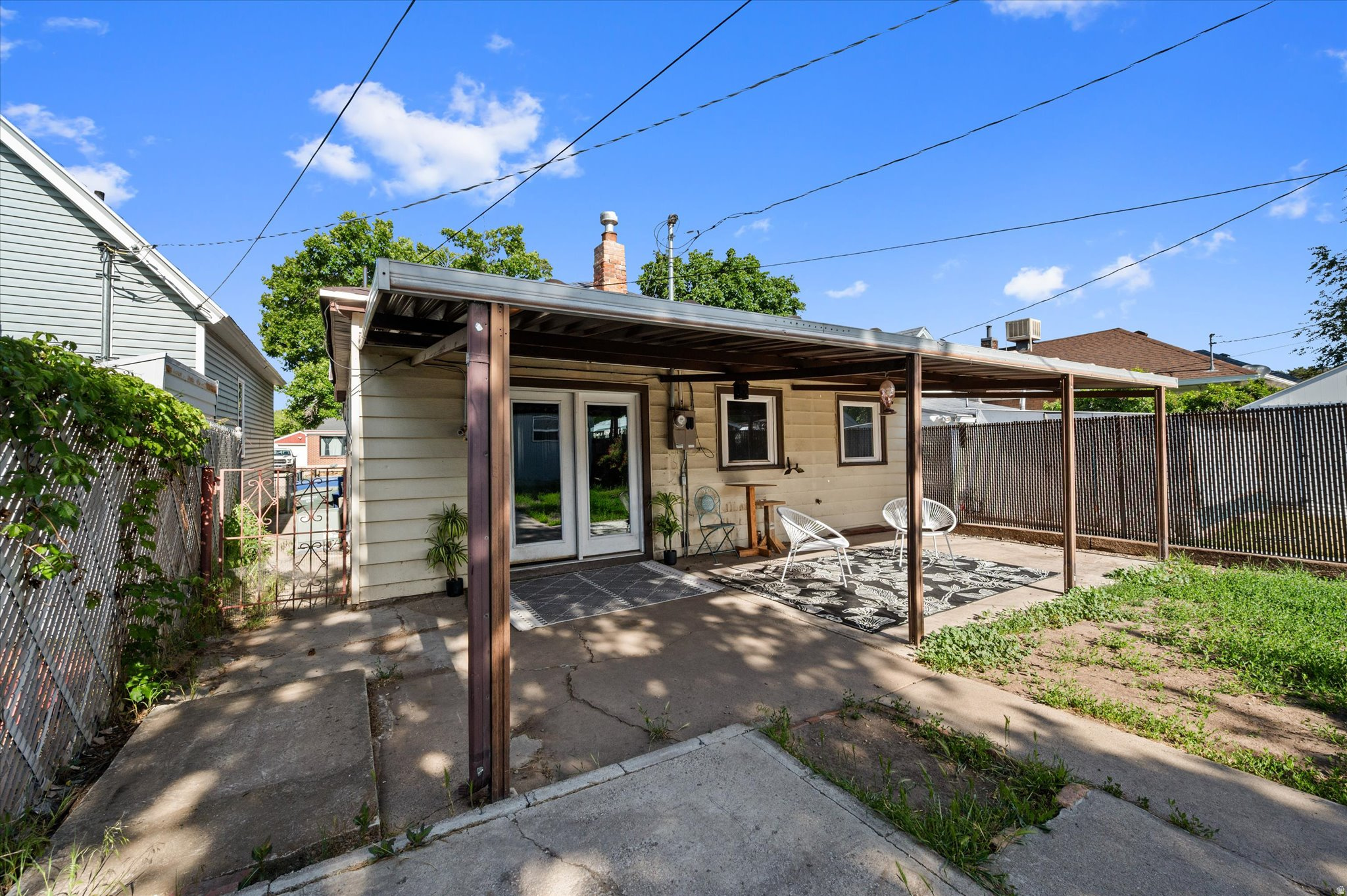 main property photo 23
