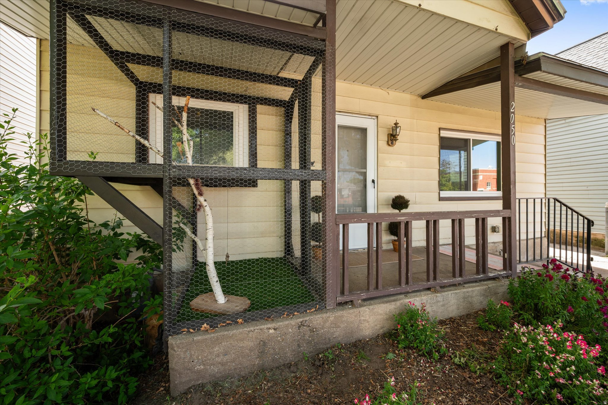 main property photo 31