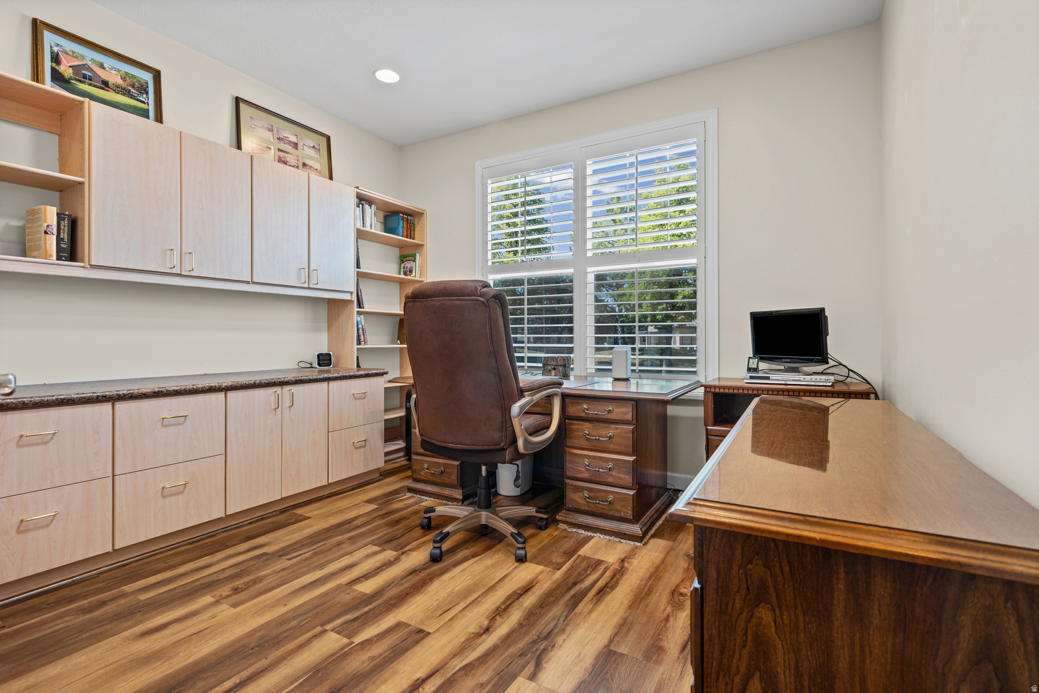 main property photo 21