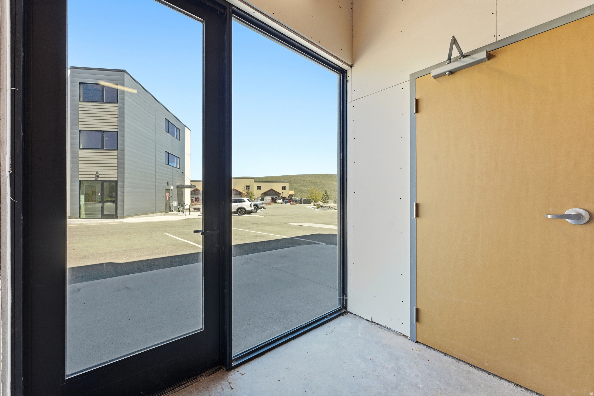 main property photo 7