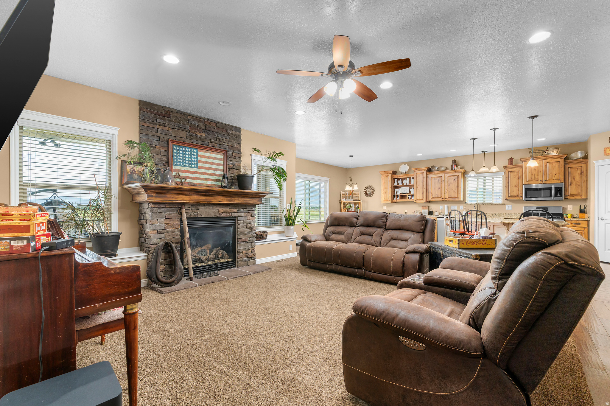 main property photo 12