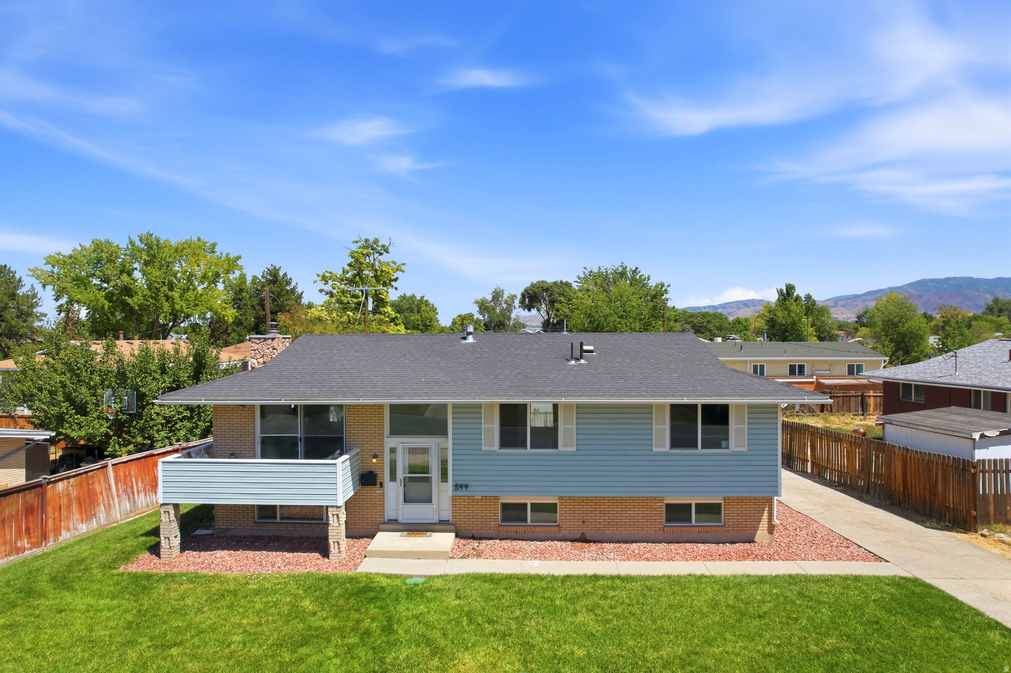 main property photo 6