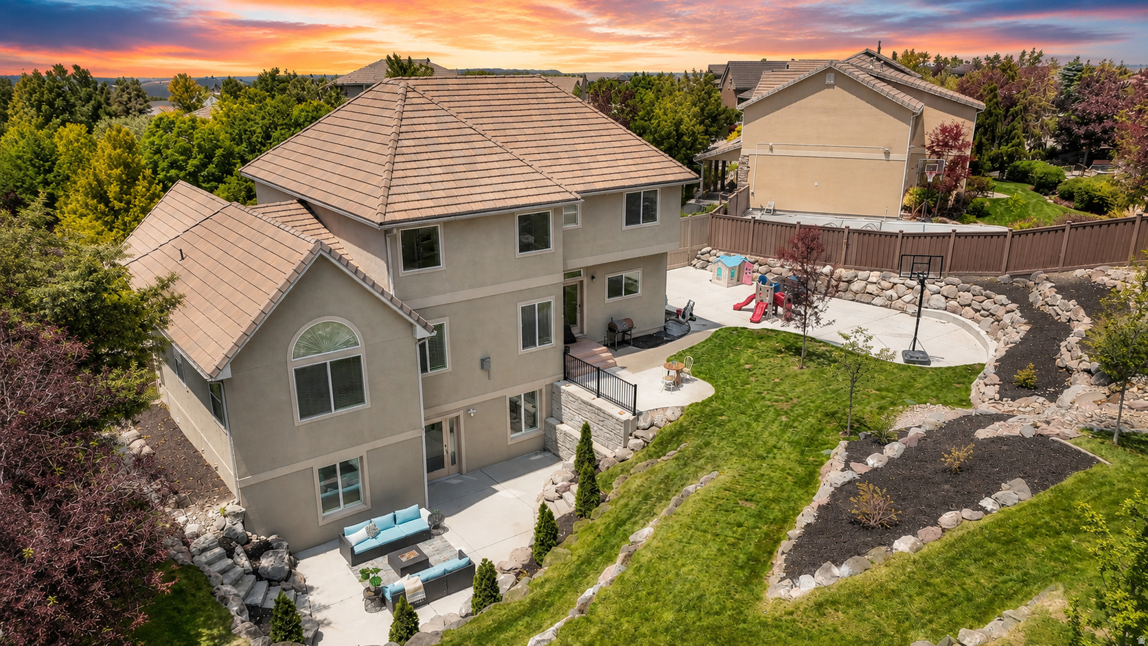 main property photo 51