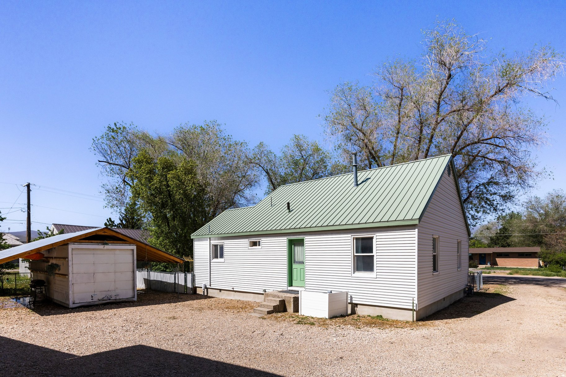 main property photo 34