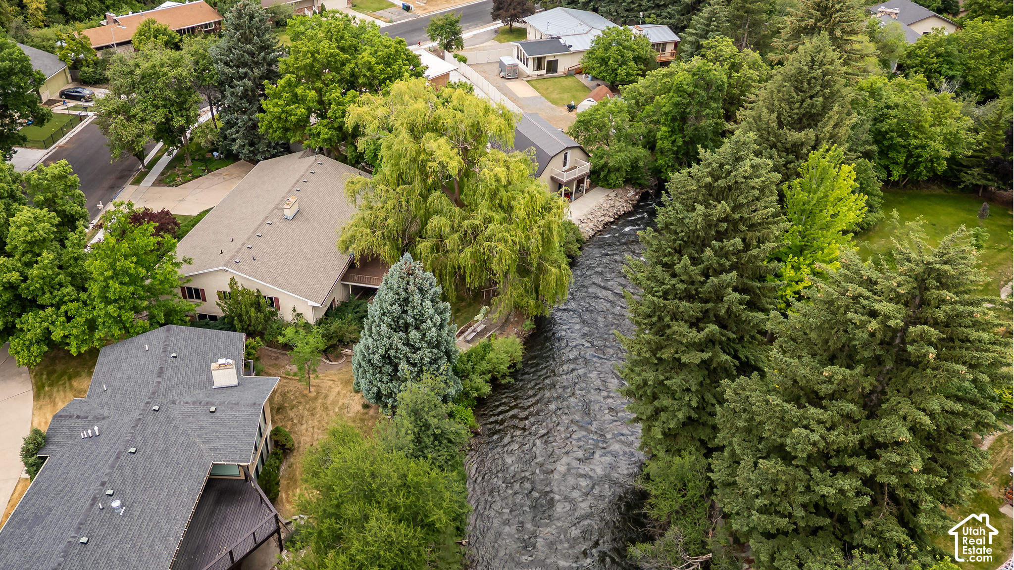 main property photo 83