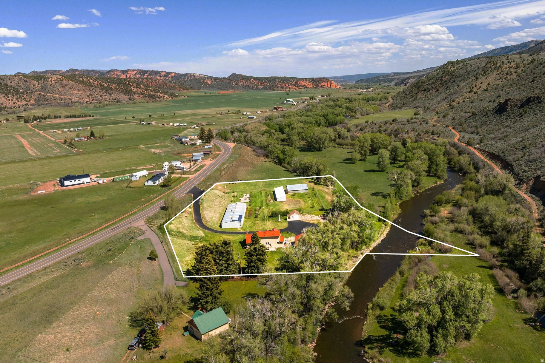 main property photo 2