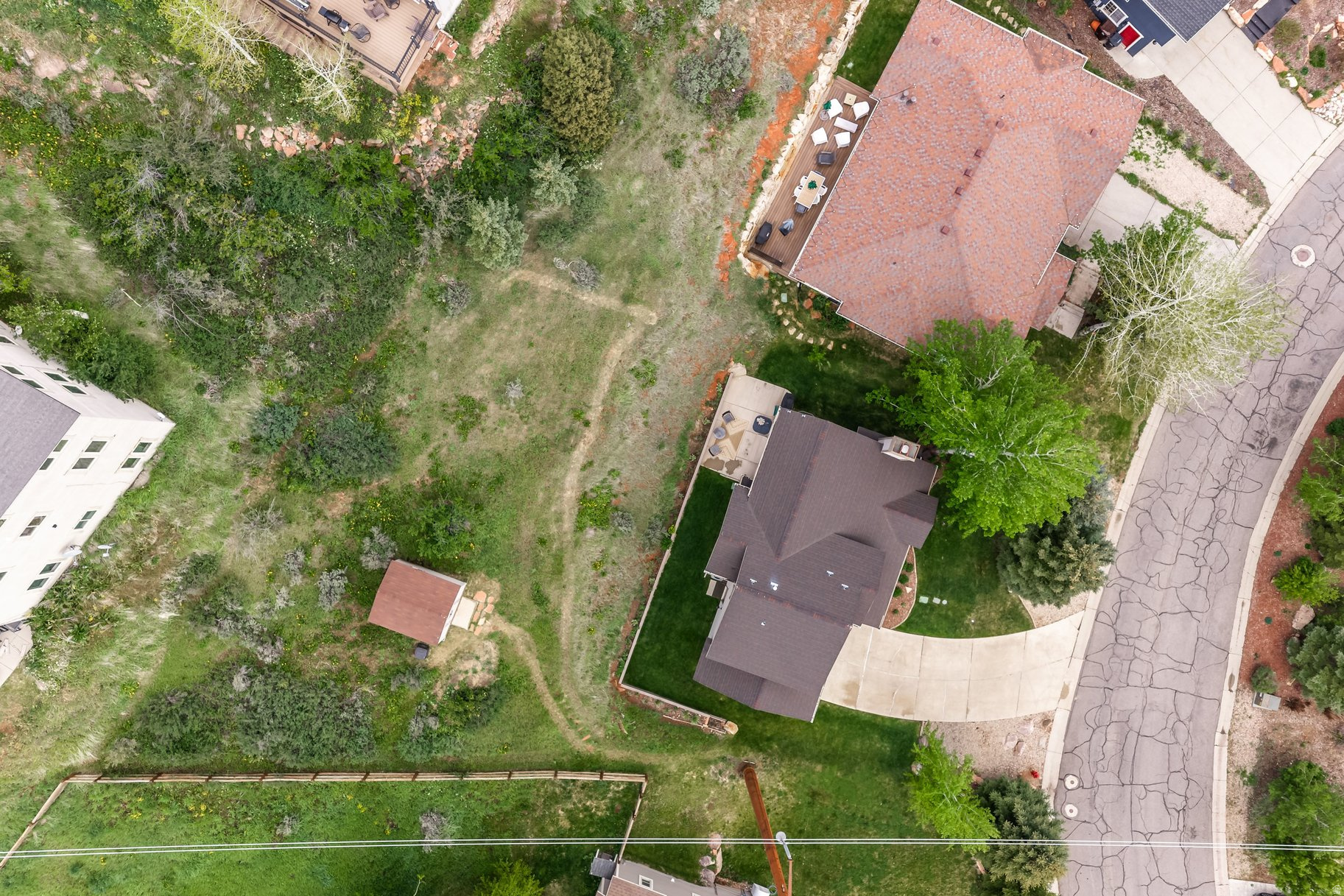 main property photo 39